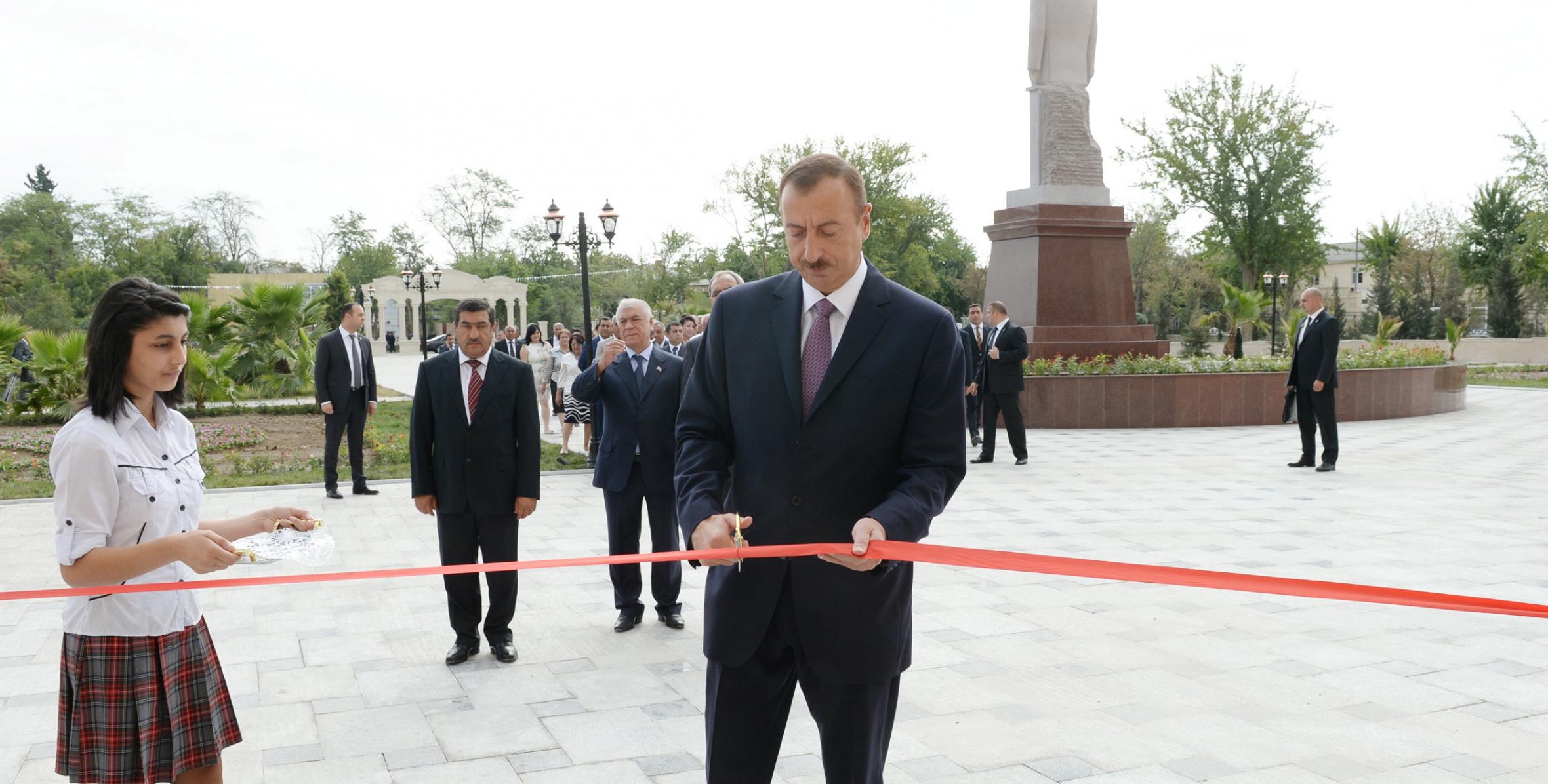 Ильхам Алиев принял участие в открытии Центра Гейдара Алиева в Сальяне
