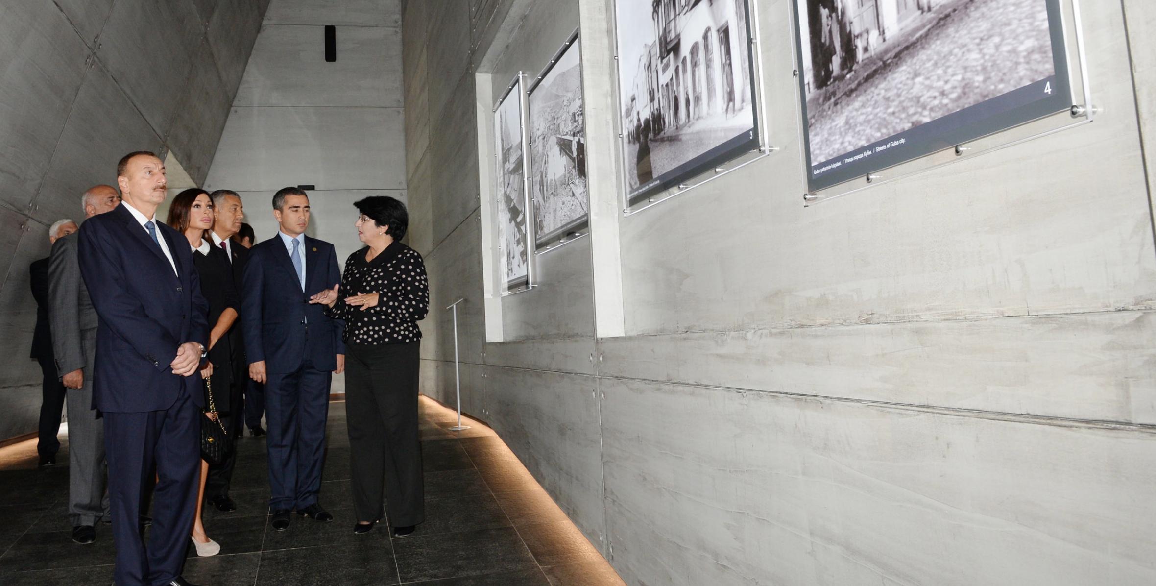 İlham Əliyev Quba Soyqırımı Memorial Kompleksinin açılışında iştirak etmişdir