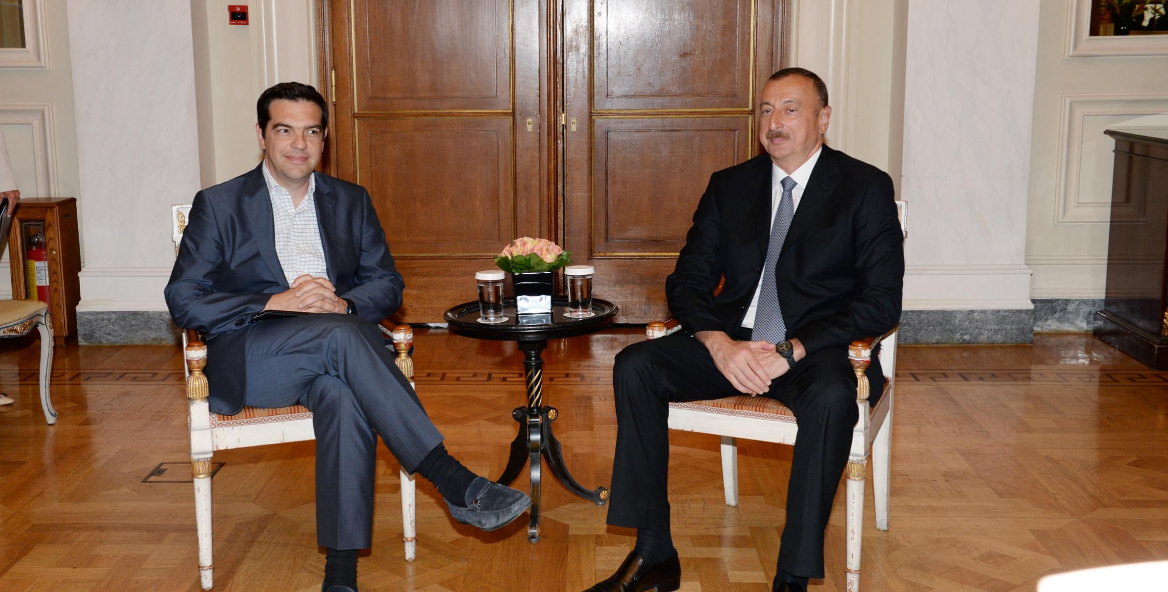 İlham Əliyev Yunanıstan parlamentində əsas müxalifət olan Demokratik Solçular Birliyinin lideri Aleksis Tsipras ilə görüşmüşdür