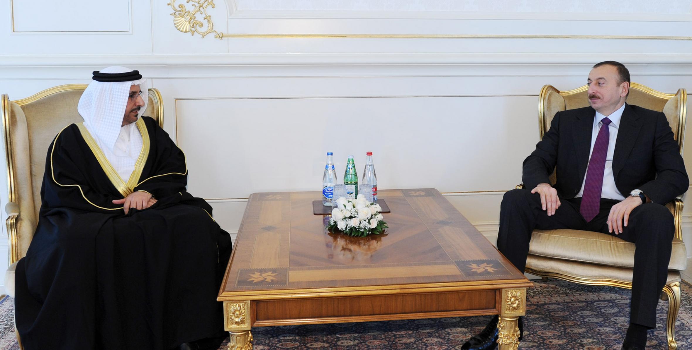 Ilham Aliyev received the credentials from a newly-appointed ambassador extraordinary and plenipotentiary of the United Arab Emirates
