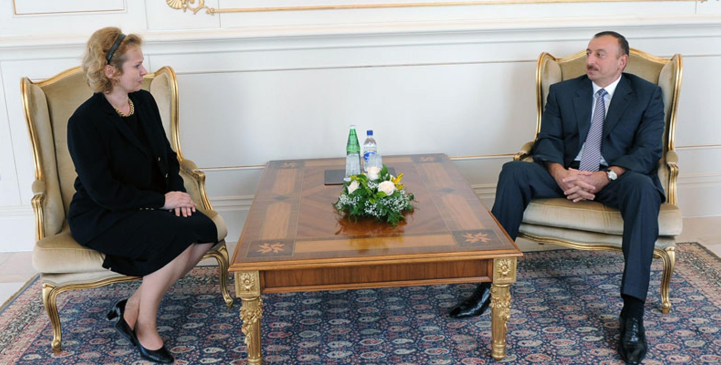 Ильхам Алиев принял верительные грамоты нового посла Австрии