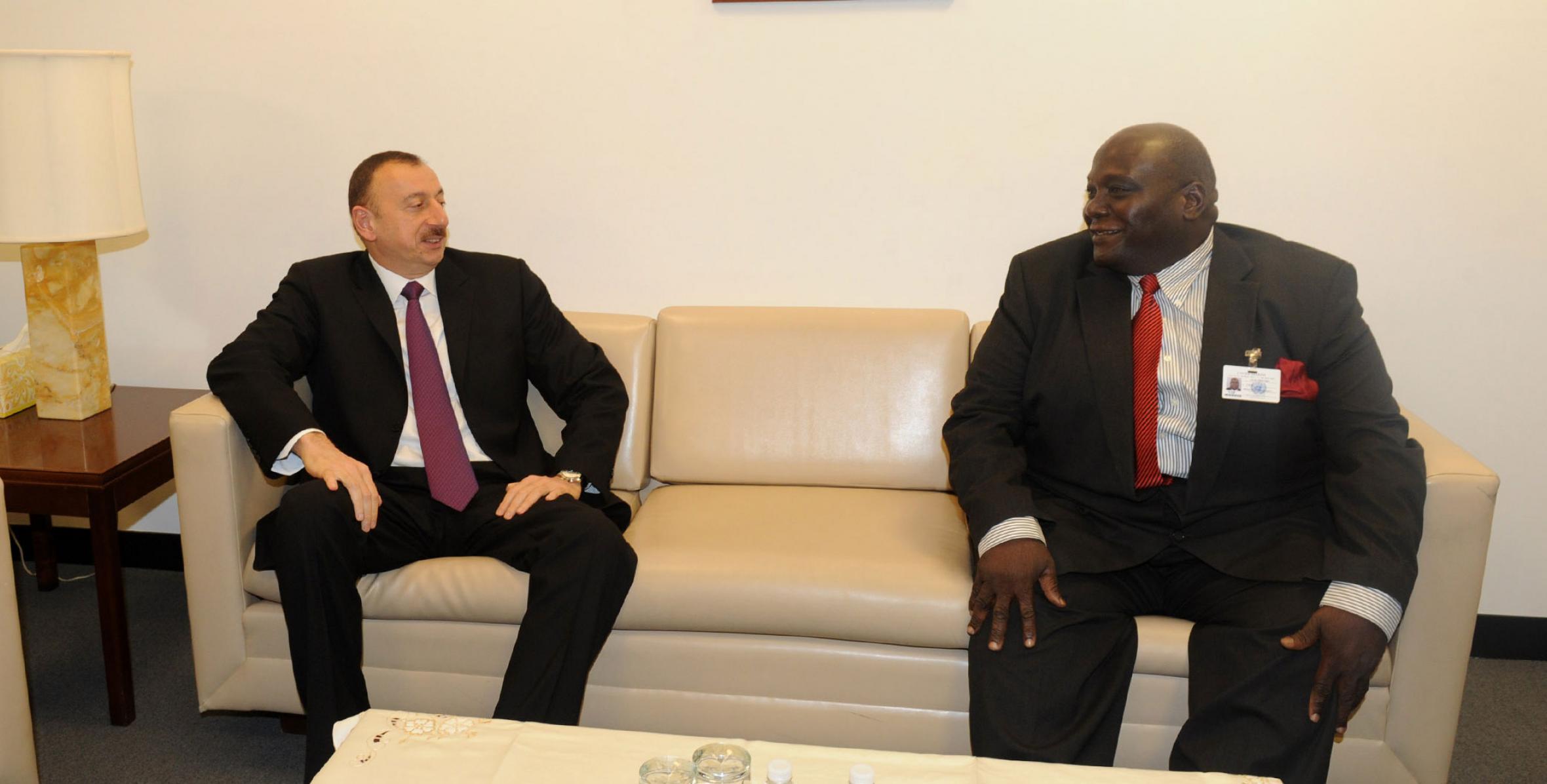 Ильхам Алиев встретился с министром иностранных дел и сотрудничества Того Элиотом Охином