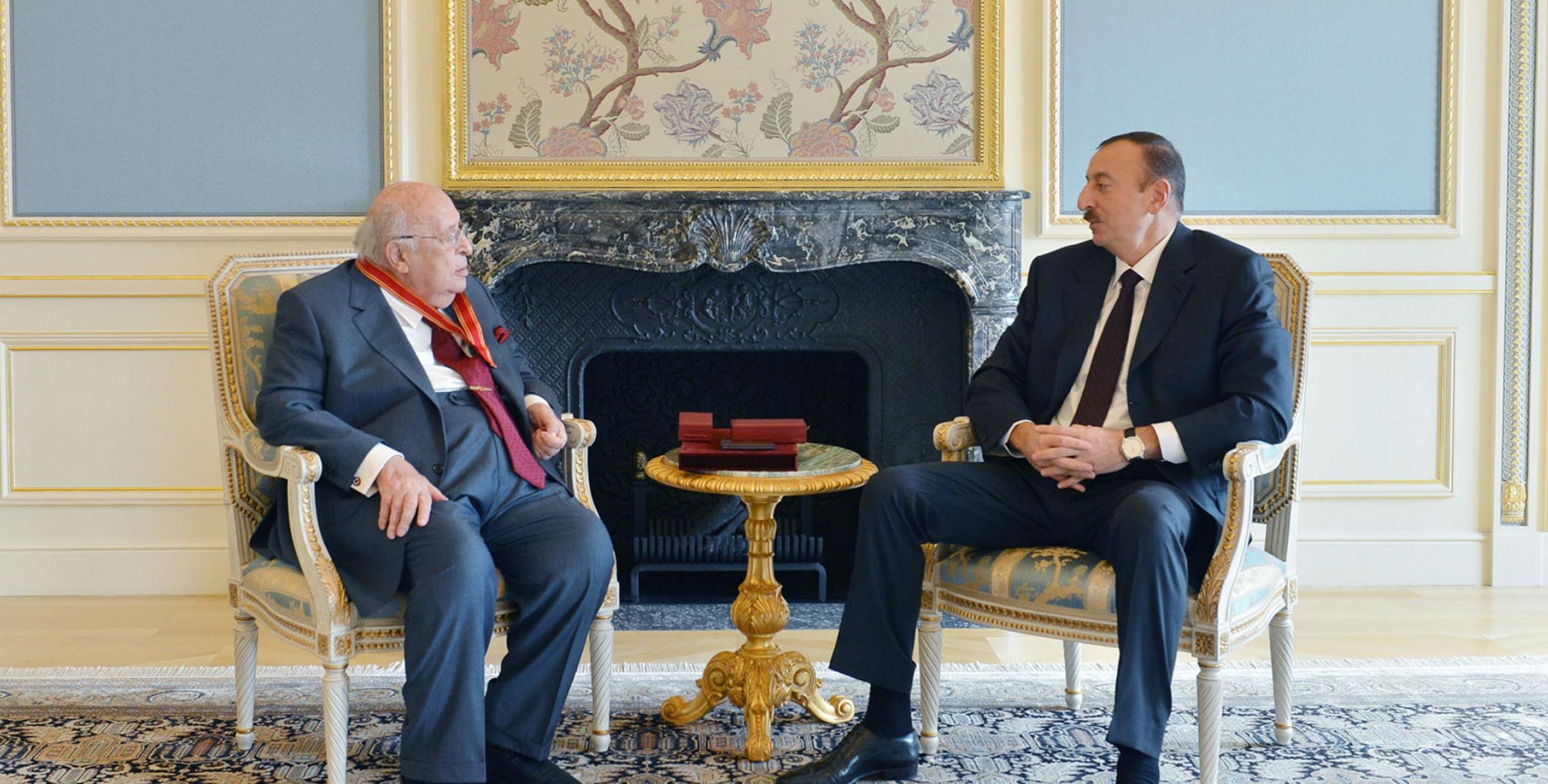 Ilham Aliyev met with ninth President of Turkey, Suleyman Demirel