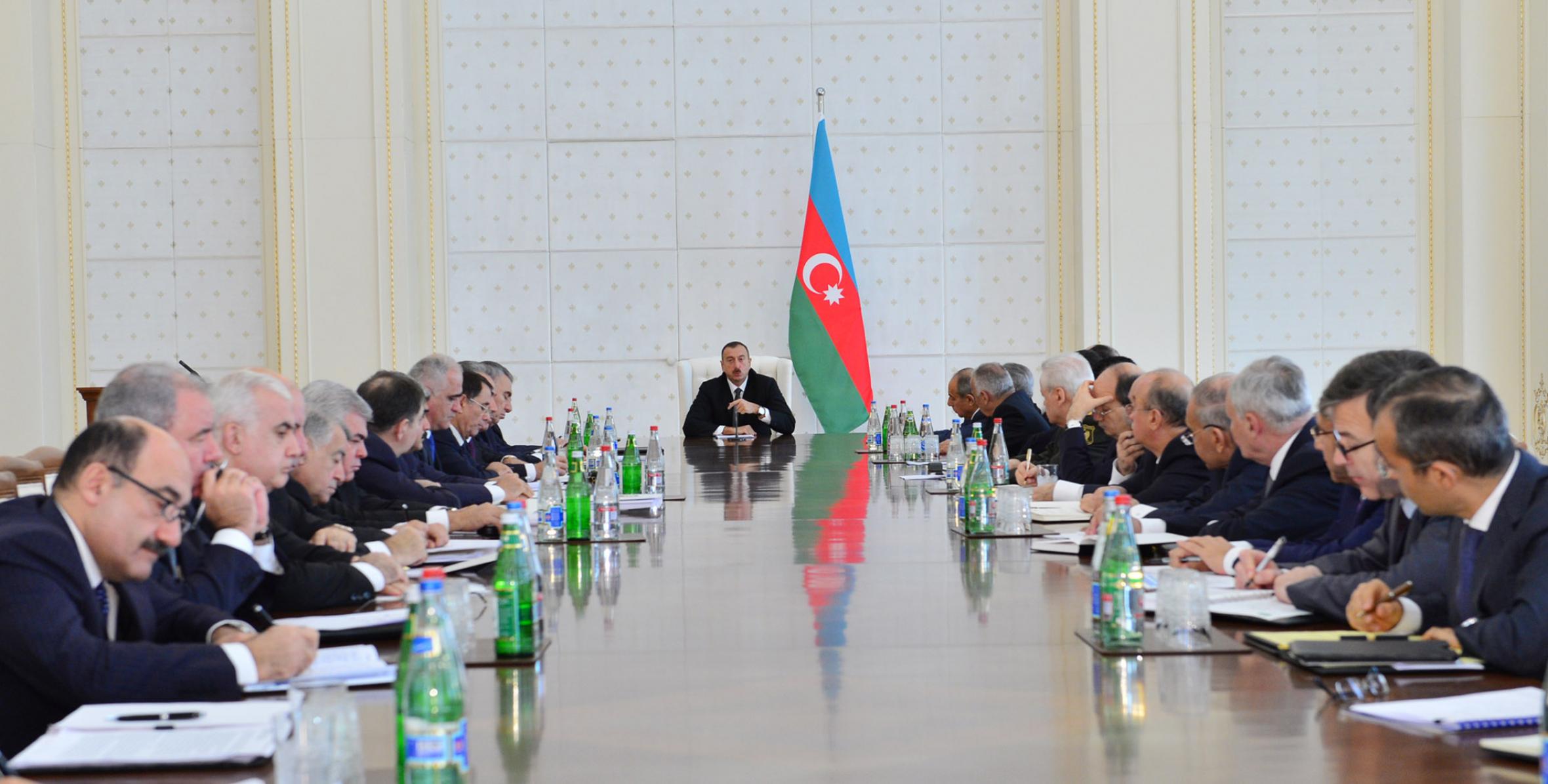 Ilham Aliyev chaired a meeting of the Cabinet of Ministers of the Republic of Azerbaijan dedicated to the results of socioeconomic development of Azerbaijan in the first nine months of 2013 and objectives for the future