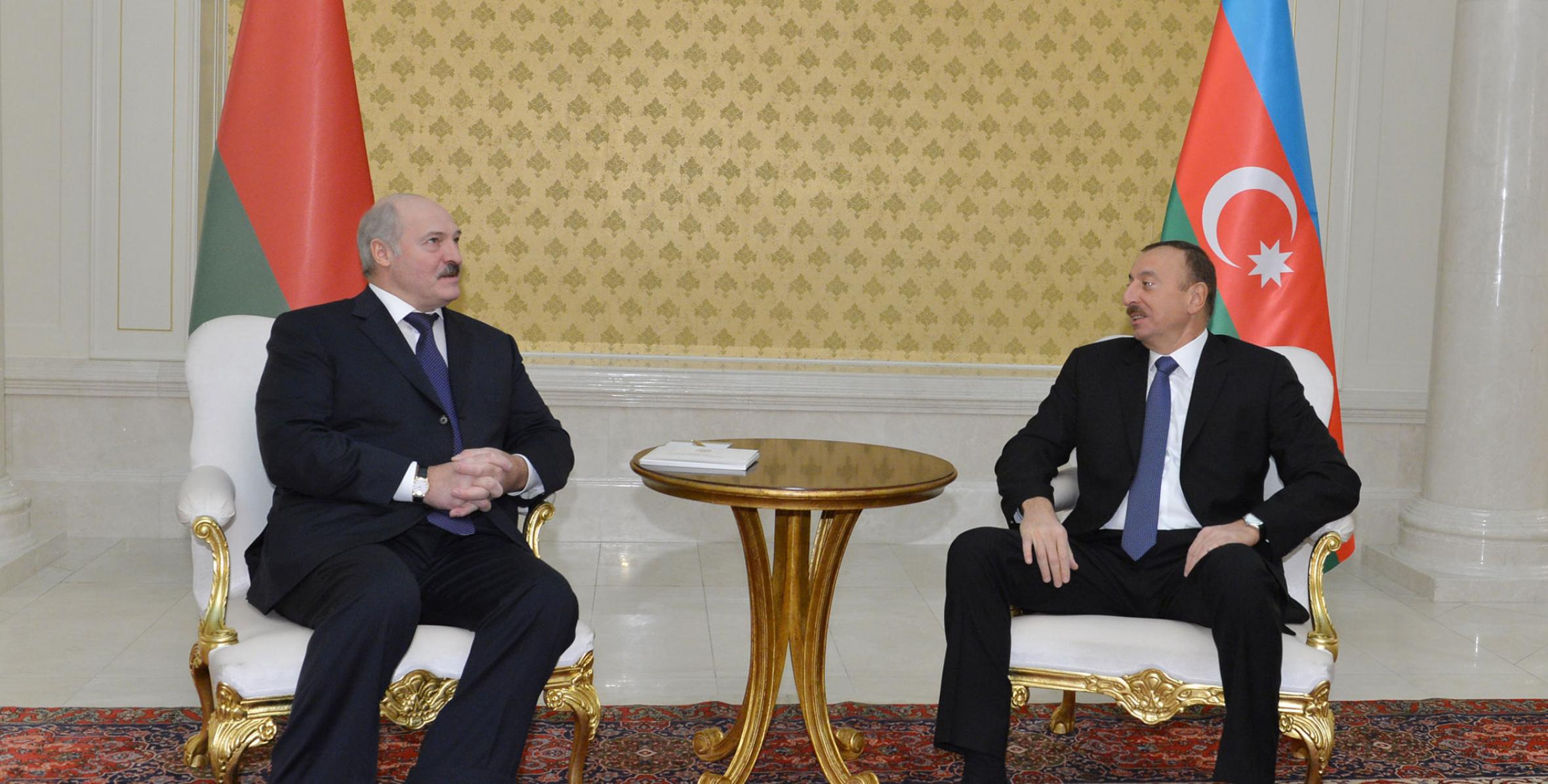 İlham Əliyevin və Belarus Prezidenti Aleksandr Lukaşenkonun təkbətək görüşü keçirilmişdir