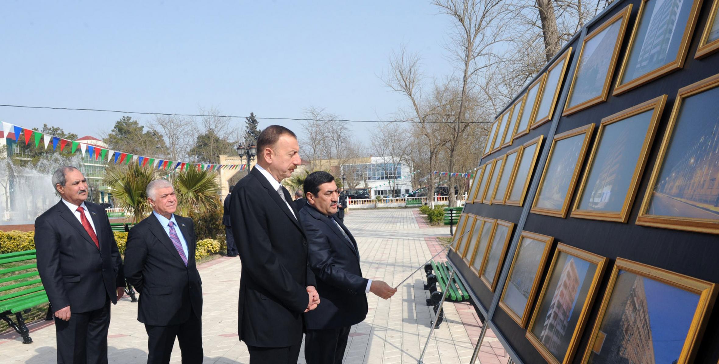 Ilham Aliyev visited the statue of nationwide leader Heydar Aliyev in Salyan