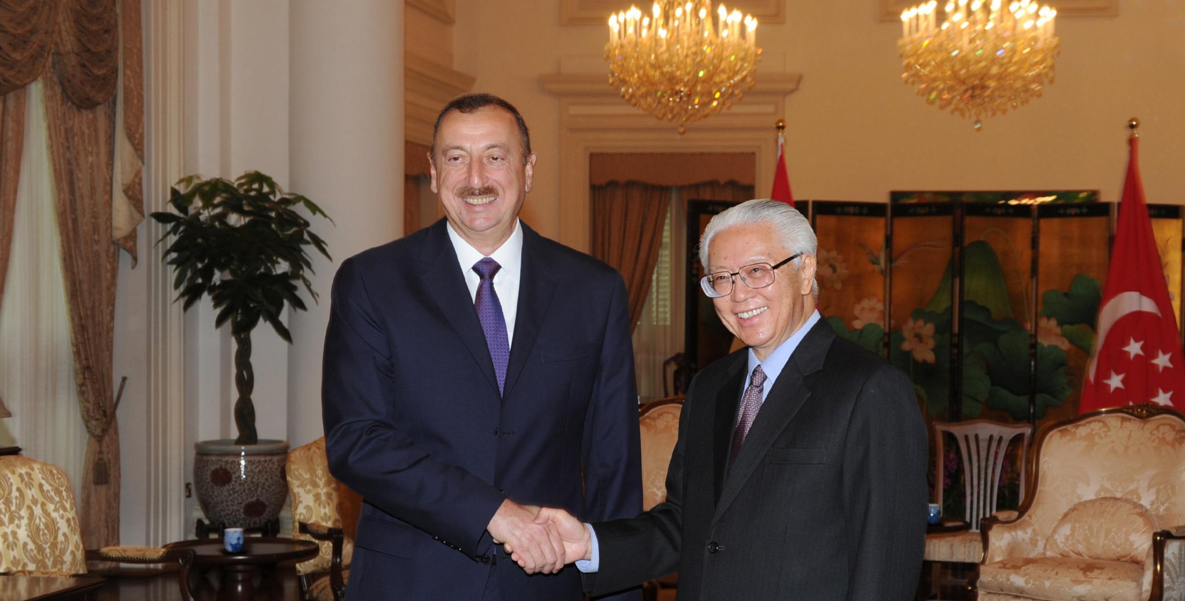 Ilham Aliyev and President of Singapore Tony Tan held a meeting in an expanded format with the participation of delegations
