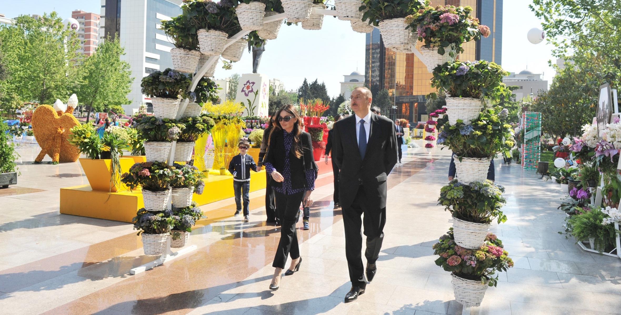 Ilham Aliyev took part in the Flower Festival organized in the capital on the occasion of the 92nd birthday anniversary of national leader Heydar Aliyev