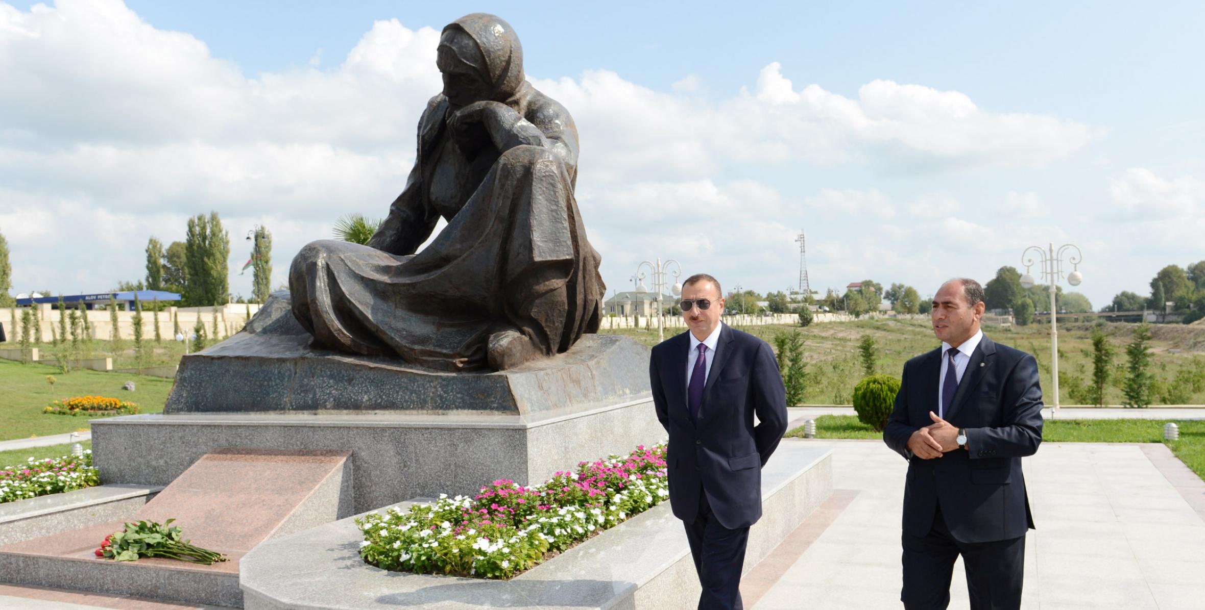 Ильхам Алиев принял участие в открытии Парка Героев в Барде