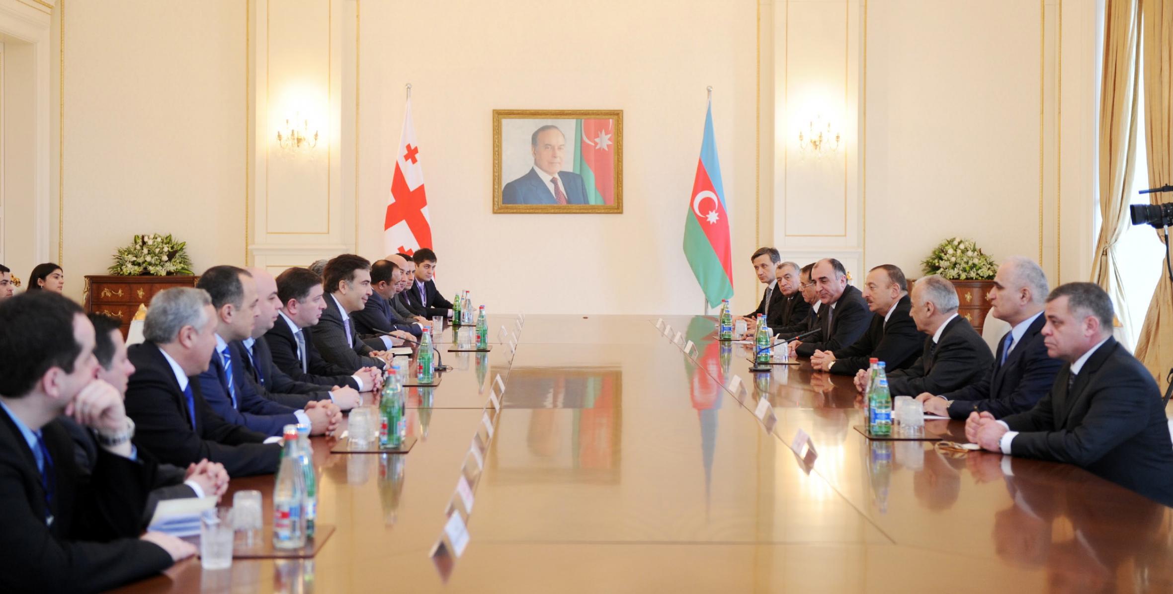 Состоялась встреча Ильхама Алиева и Президента Грузии Михеила Саакашвили в расширенном составе