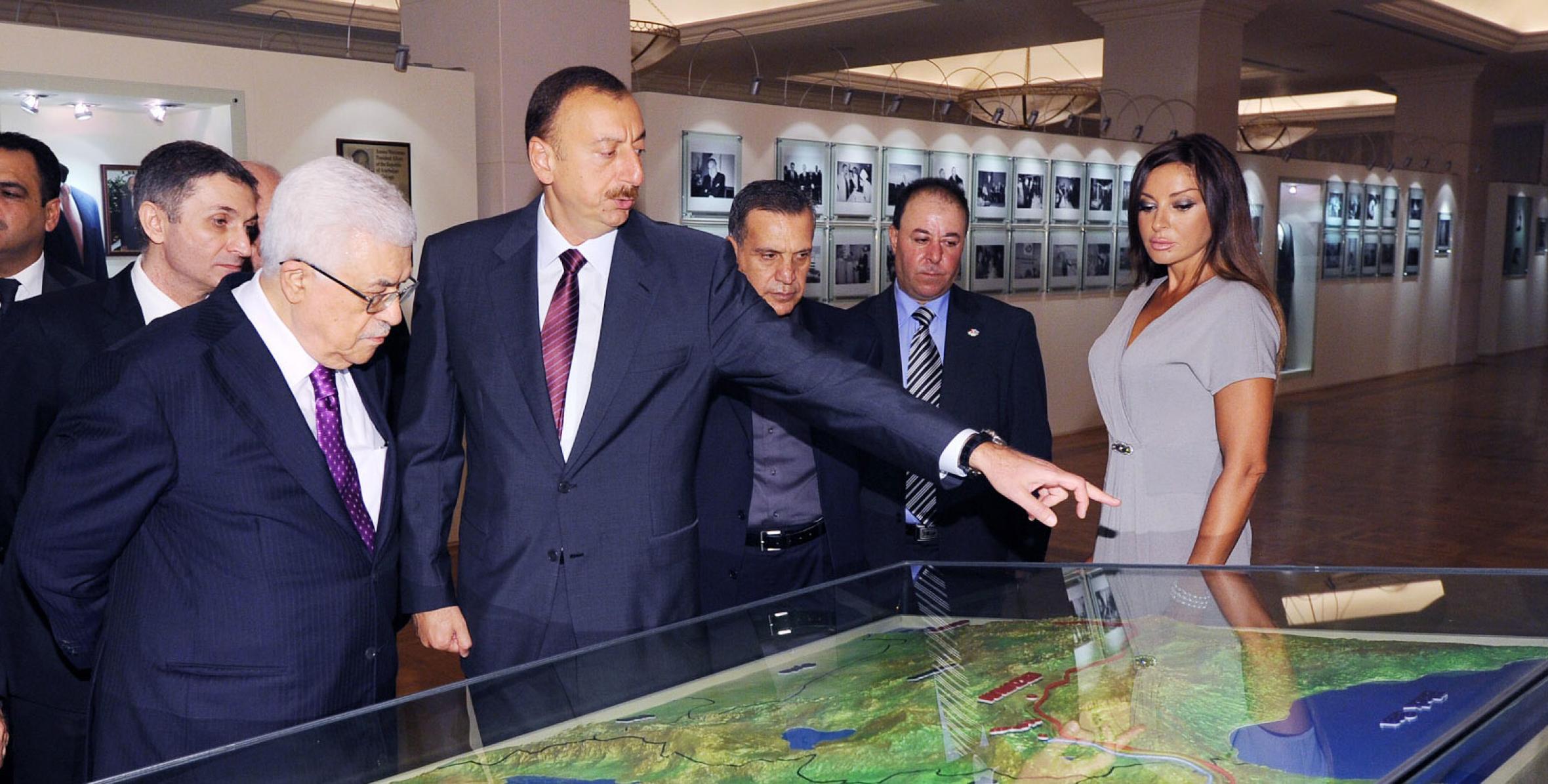 President of the State of Palestine Mahmoud Abbas visited the Heydar Aliyev Foundation