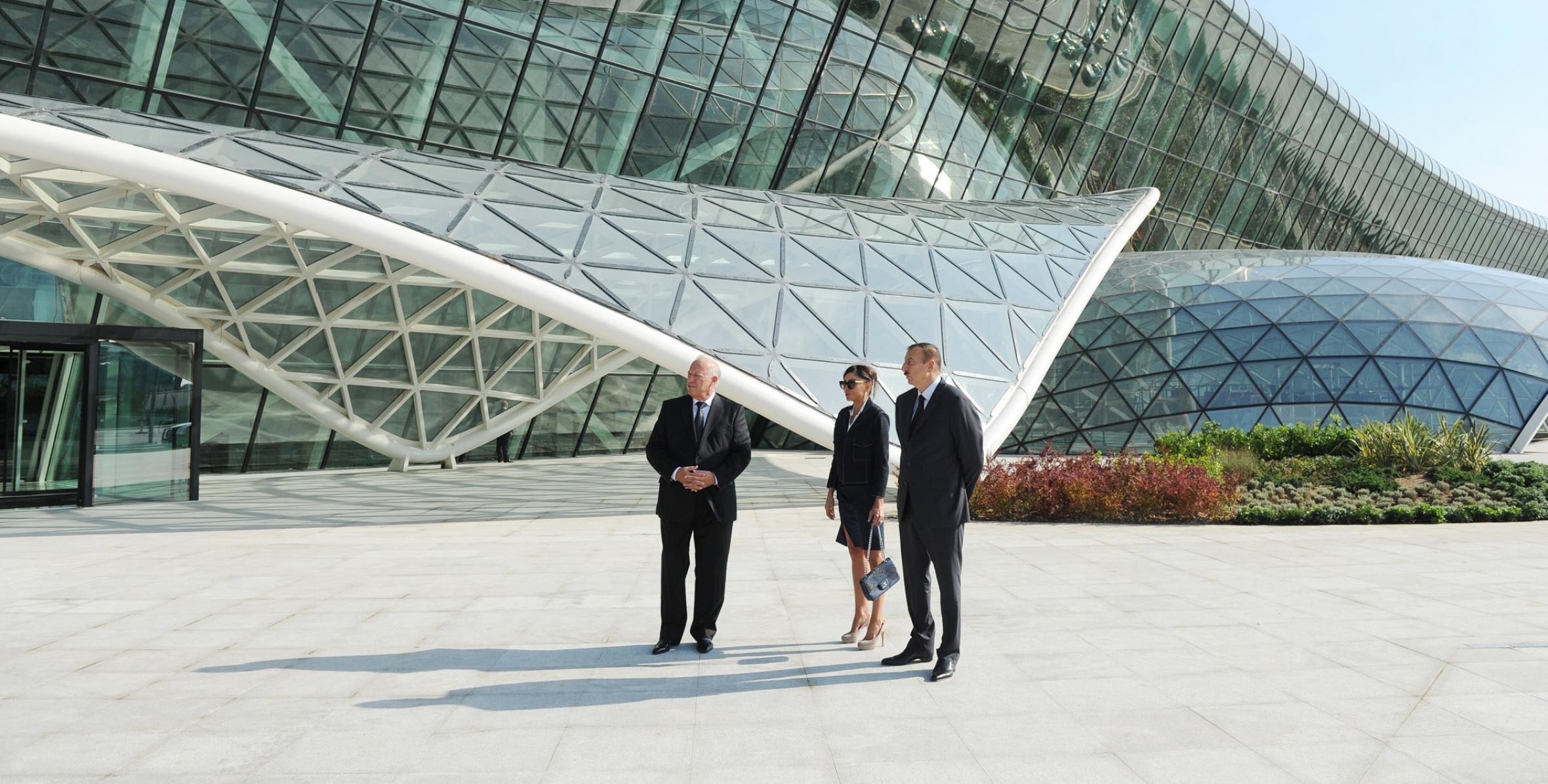 Ильхам Алиев принял участие в открытии нового здания Главного центра управления воздушным движением Управления воздушного движения «Азераэронавигация» ЗАО «Азербайджан Хава Йоллары»