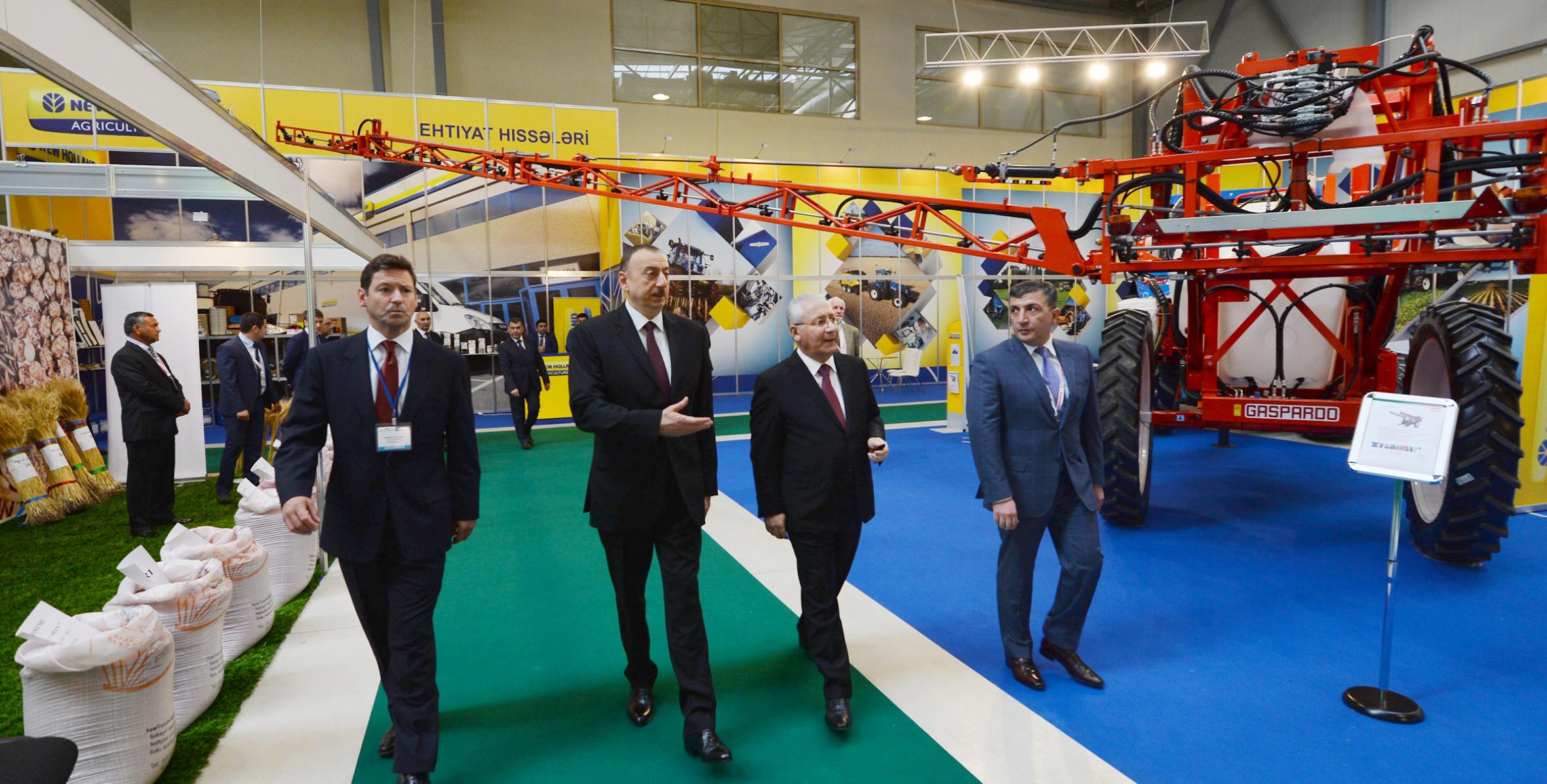 Ильхам Алиев ознакомился с XXI Азербайджанской международной выставкой пищевой промышленности и IX Азербайджанской международной выставкой сельского хозяйства