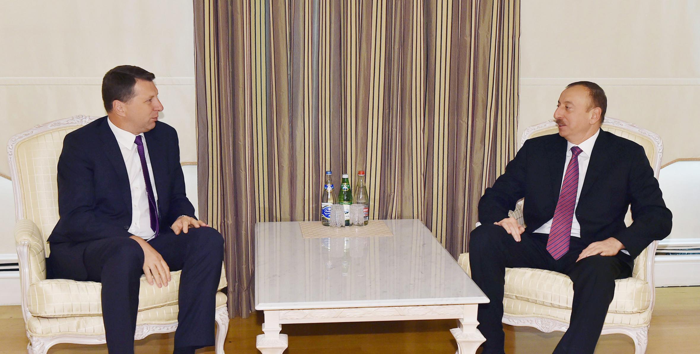 Ильхам Алиев встретился с Президентом Латвии Раймондсом Вейонисом