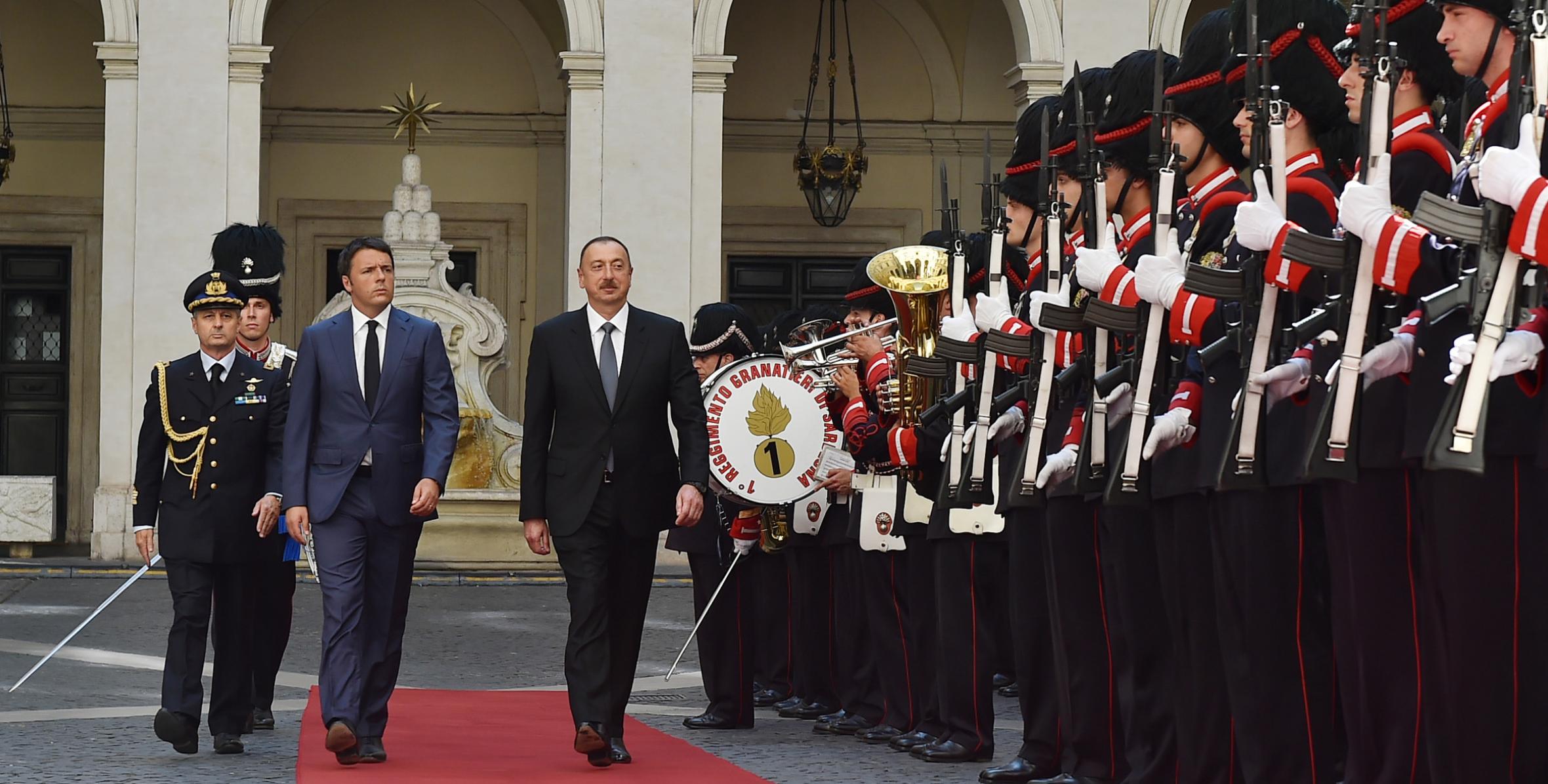 Состоялась встреча Ильхама Алиева с Премьер-министром Италии Маттео Ренци в расширенном составе