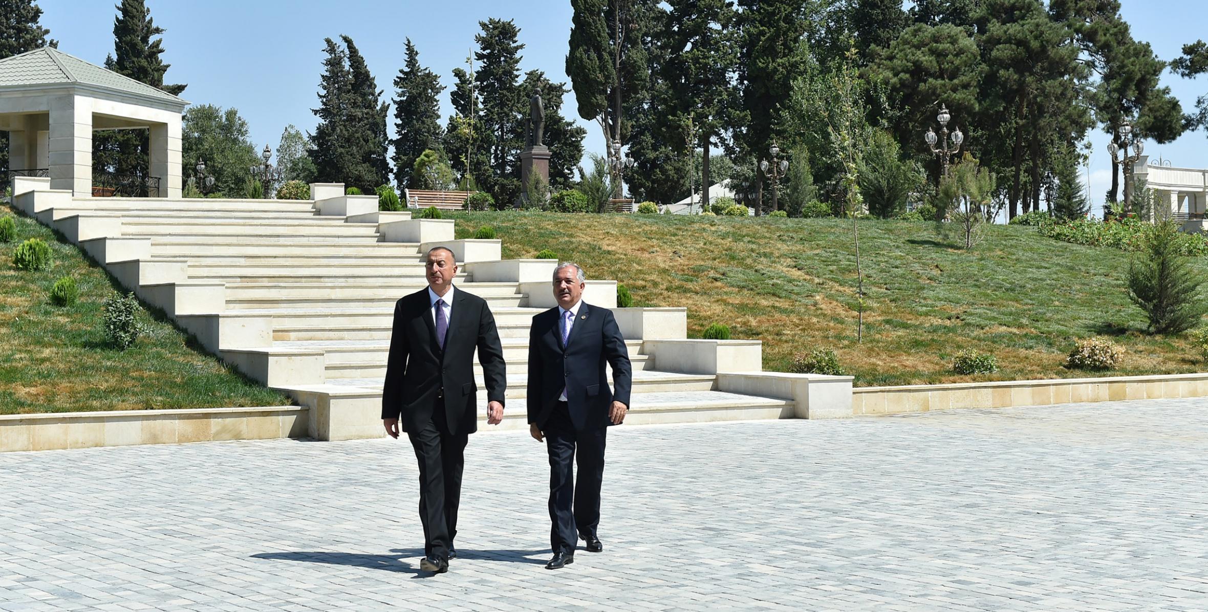 Ильхам Алиев принял участие в открытии парка-бульвара имени Гейдара Алиева в городе Гейтепе Джалилабадского района