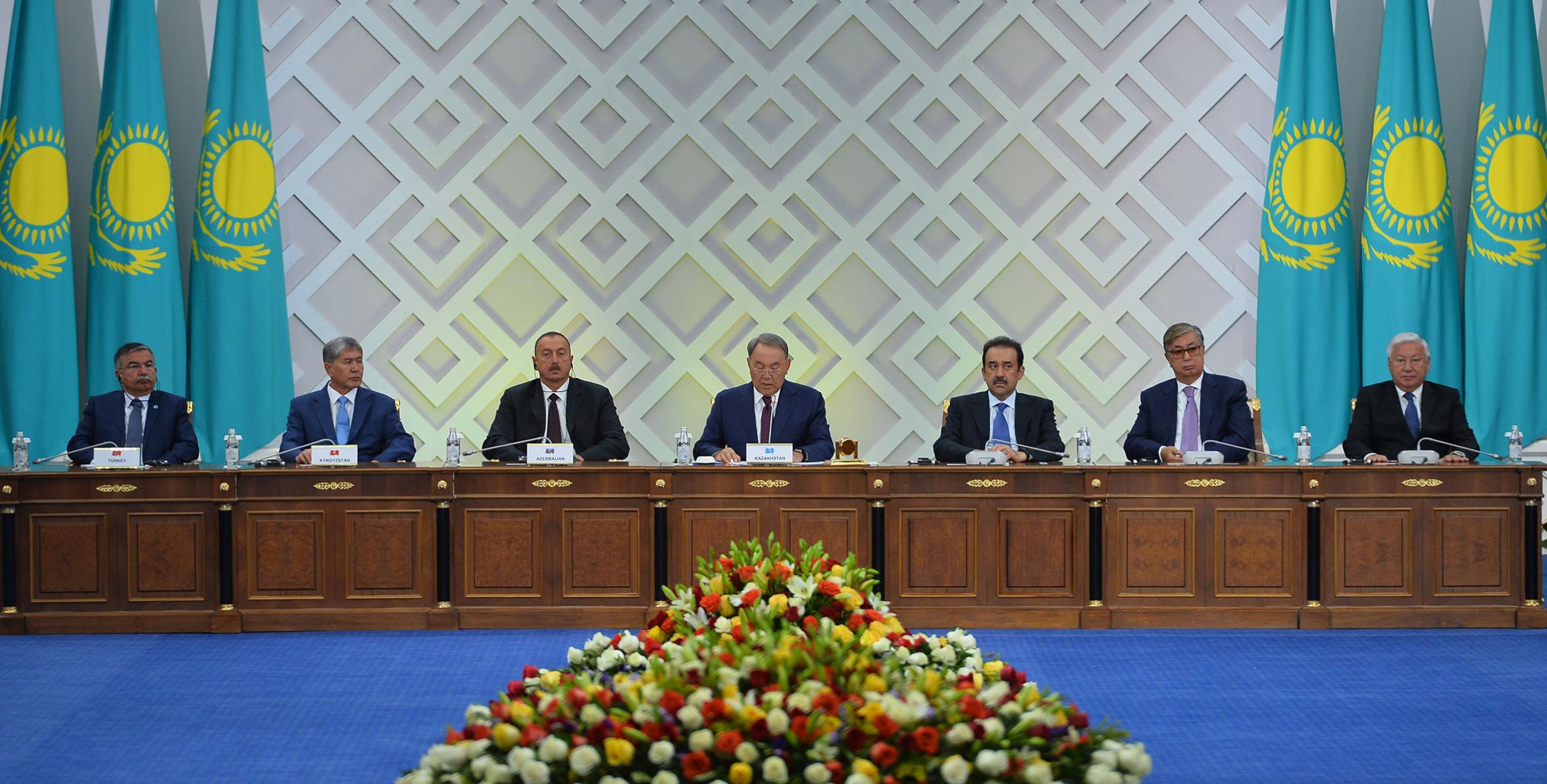 Ильхам Алиев принял участие в Астане в торжественной церемонии, посвященной 550-летию Казахского ханства