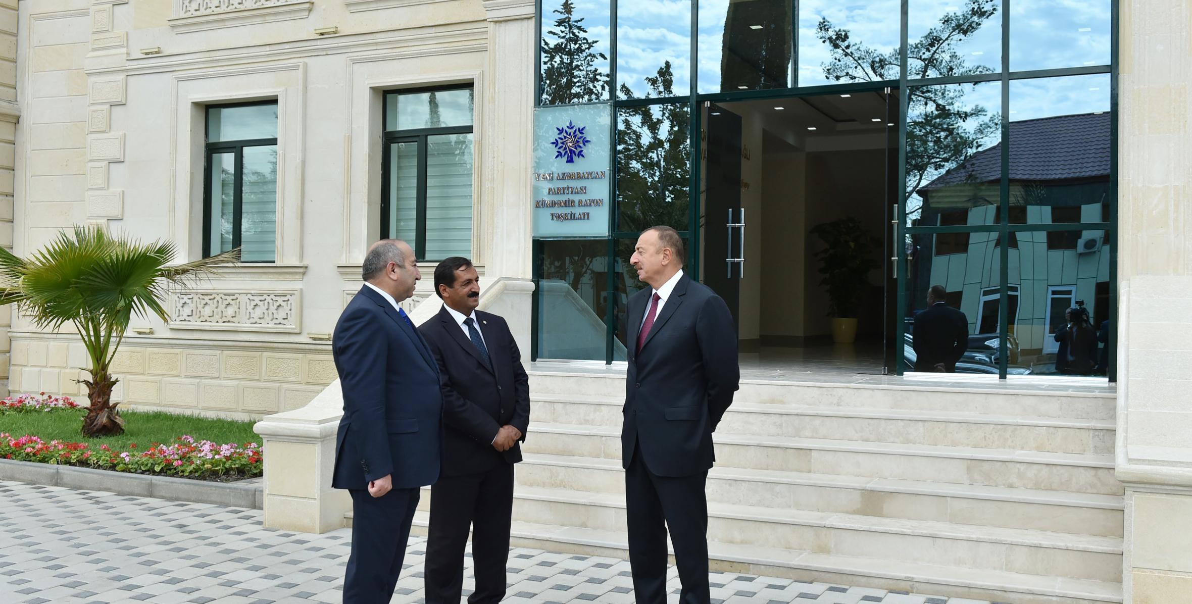 Ильхам Алиев принял участие в открытии административного здания Кюрдамирской районной организации Партии «Ени Азербайджан»