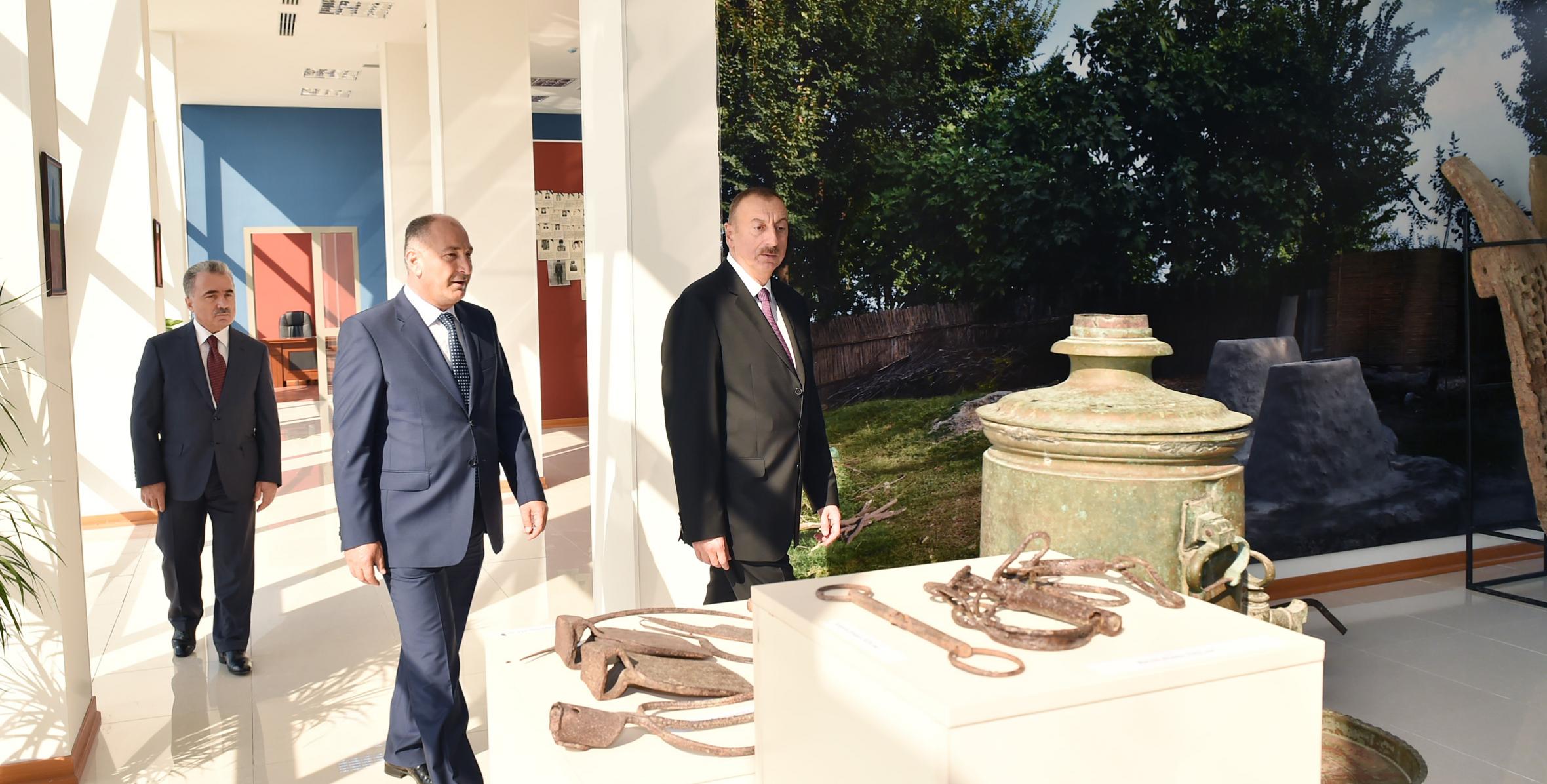 Ильхам Алиев принял участие в открытии нового здания, построенного для Уджарского историко-краеведческого музея