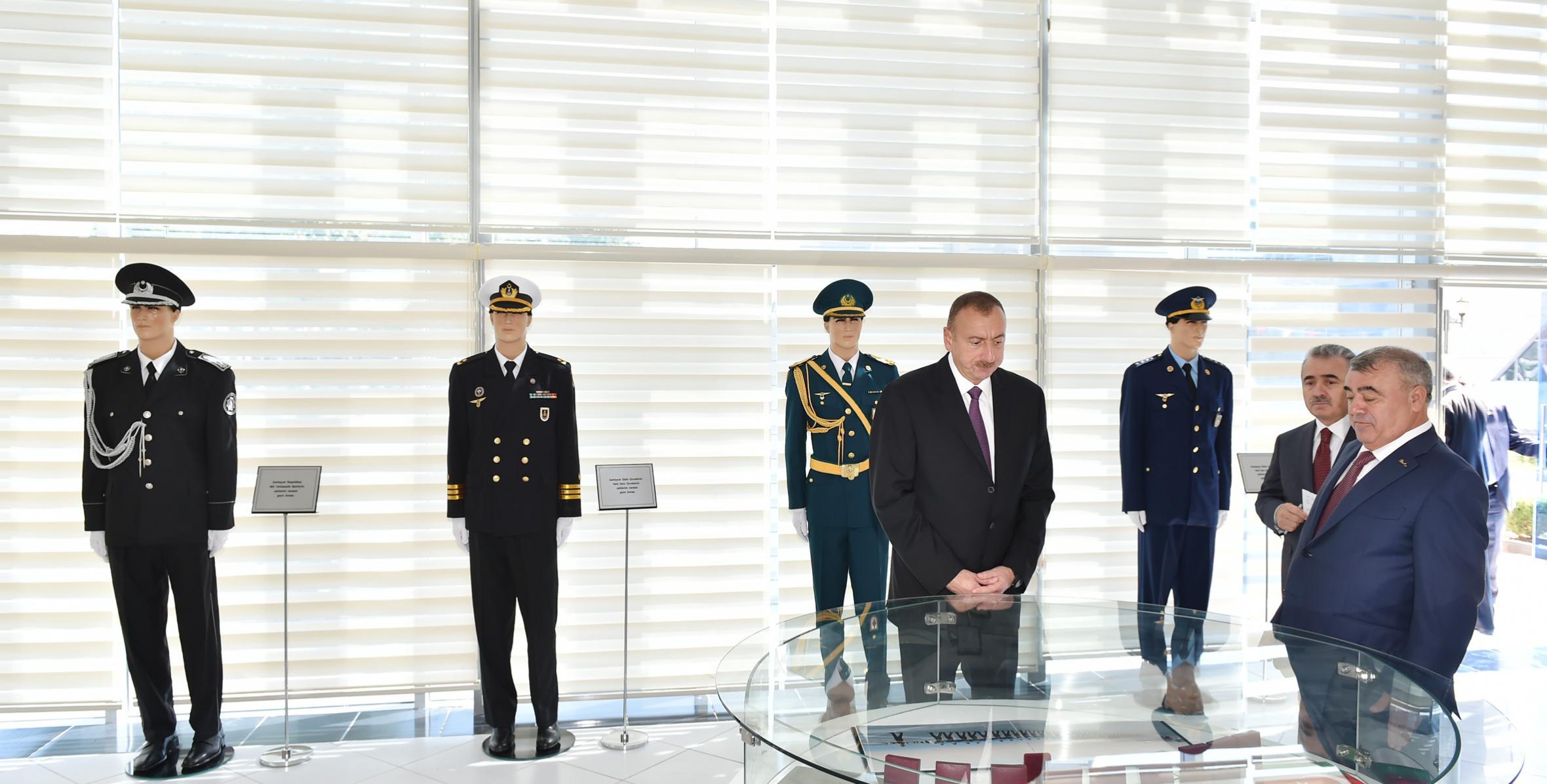 Ильхам Алиев в рамках поездки в Гейчай ознакомился с условиями, созданными в комплексе Площади флага