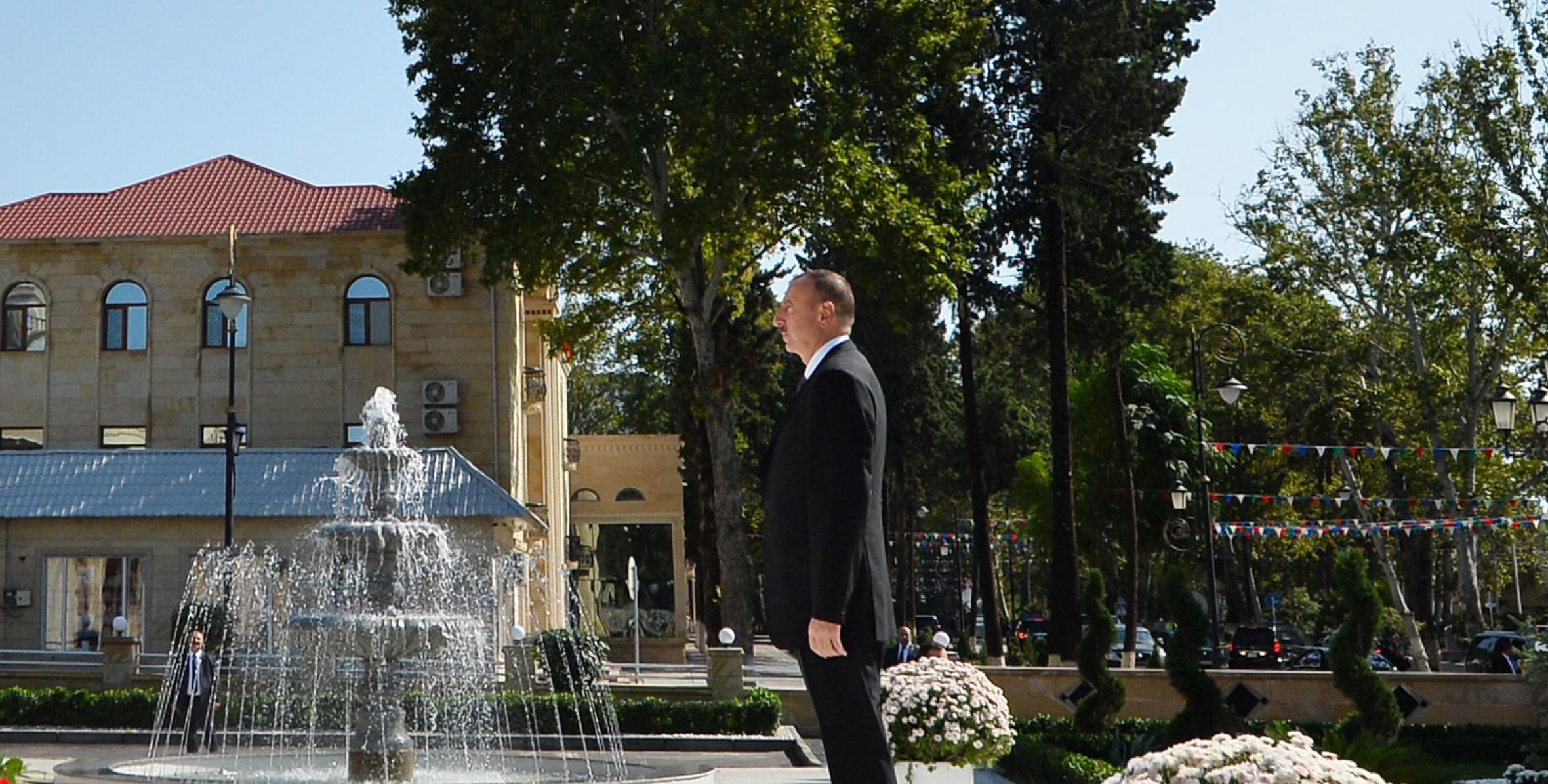 Ilham Aliyev visited a statue of national leader Heydar Aliyev in Goychay