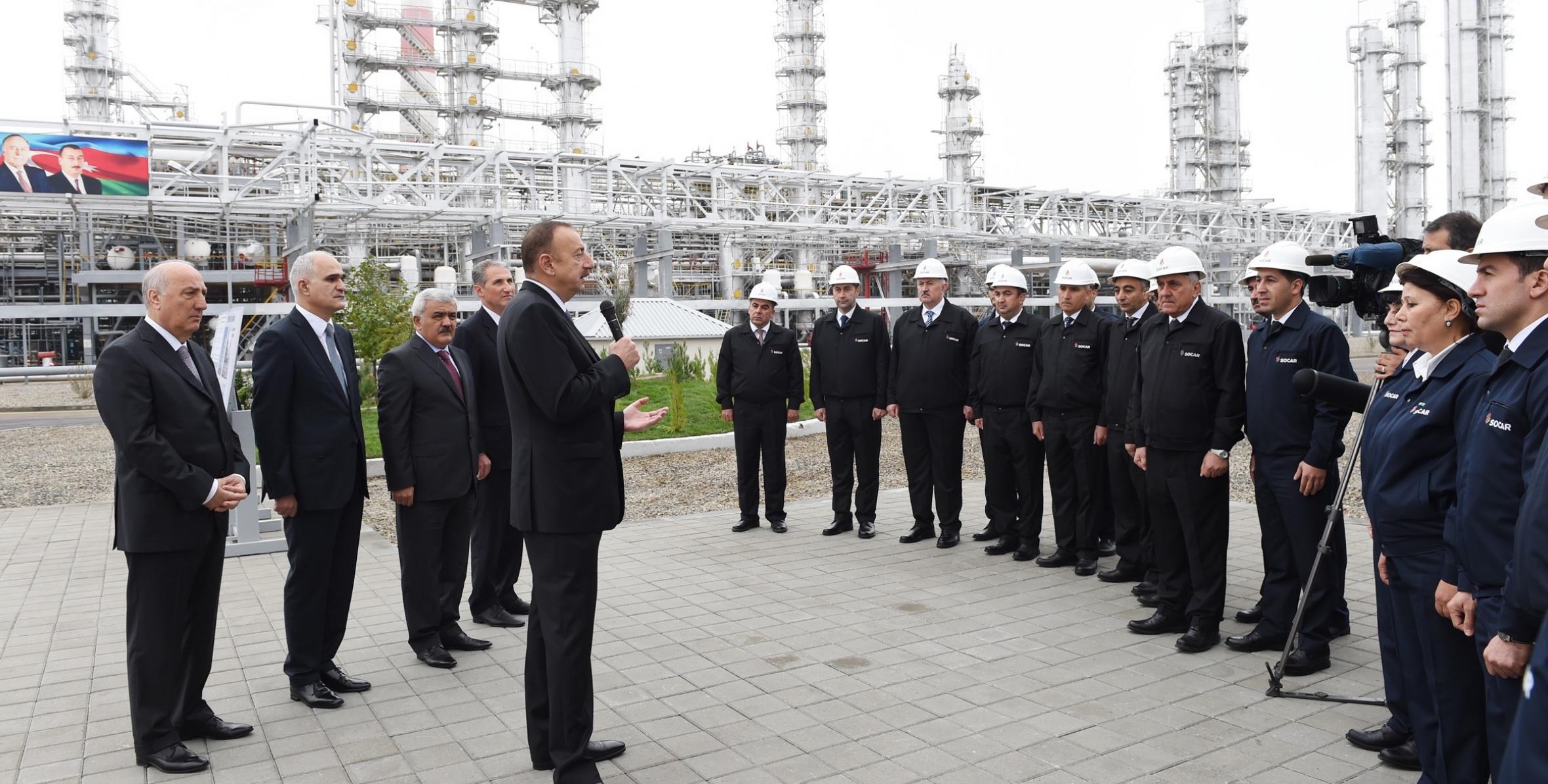 Ilham Aliyev launched new installations in the Ethylene and Polyethylene Plant in Sumgayit
