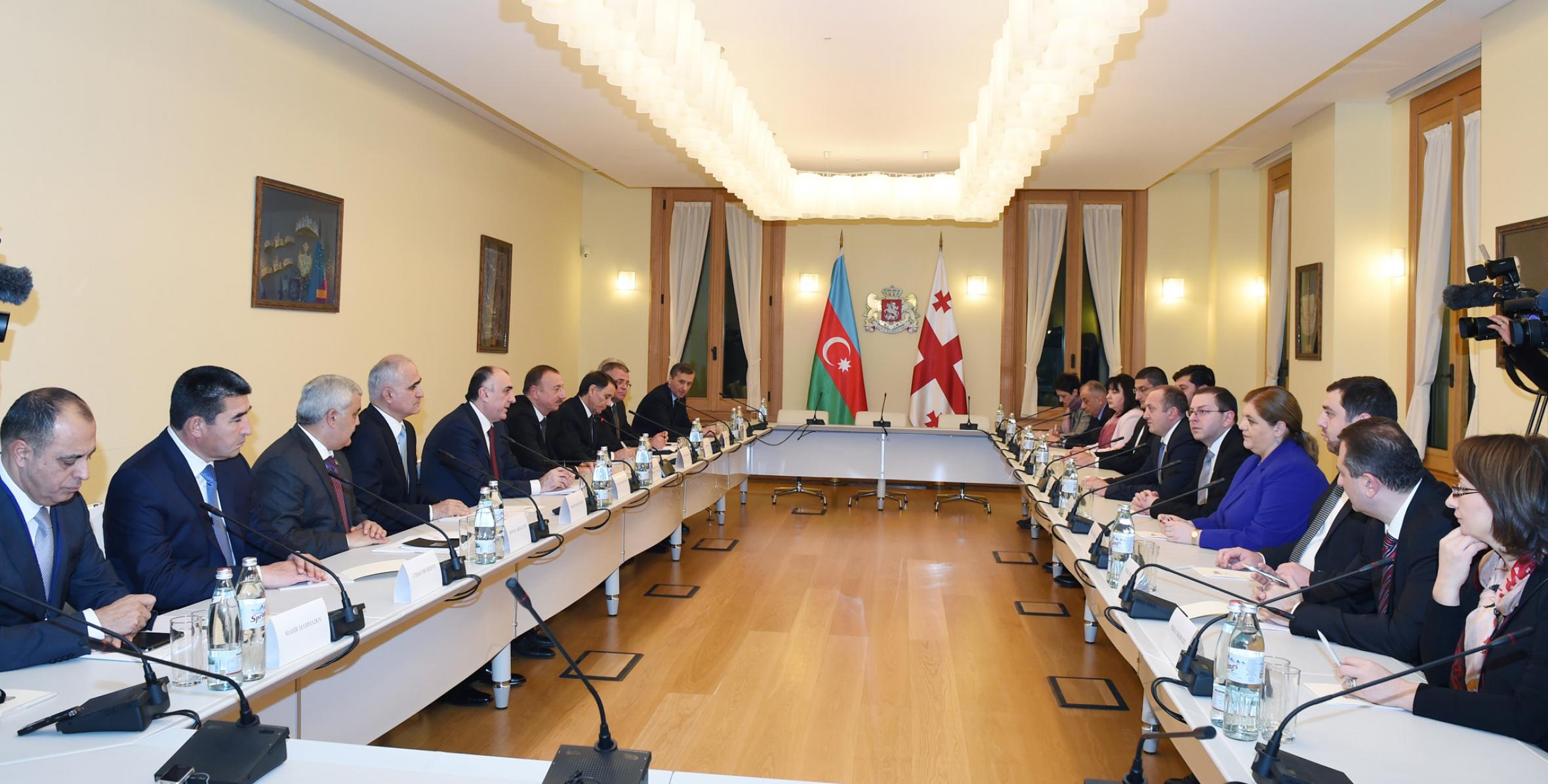 Состоялась встреча Ильхама Алиева и Президента Грузии Георгия Маргвелашвили в расширенном составе