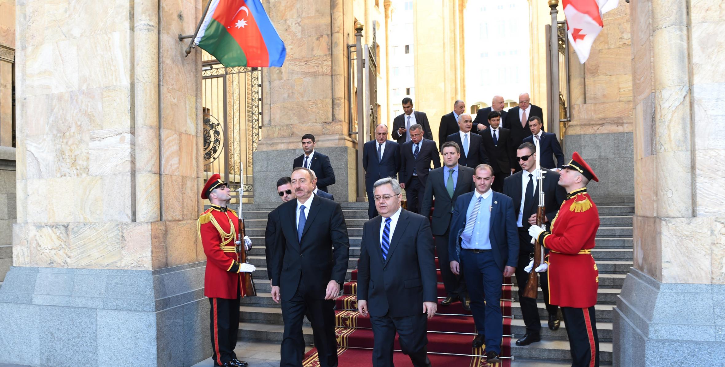İlham Əliyevin Gürcüstan parlamentinin sədri ilə görüşü olub