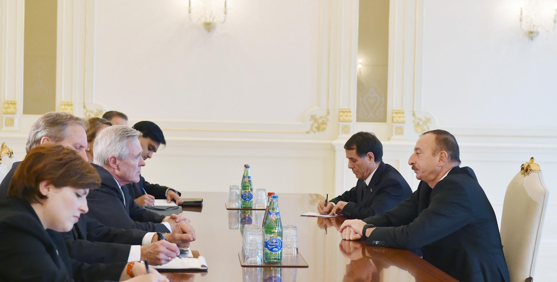Ilham Aliyev received a delegation led by the United States Secretary of the Navy