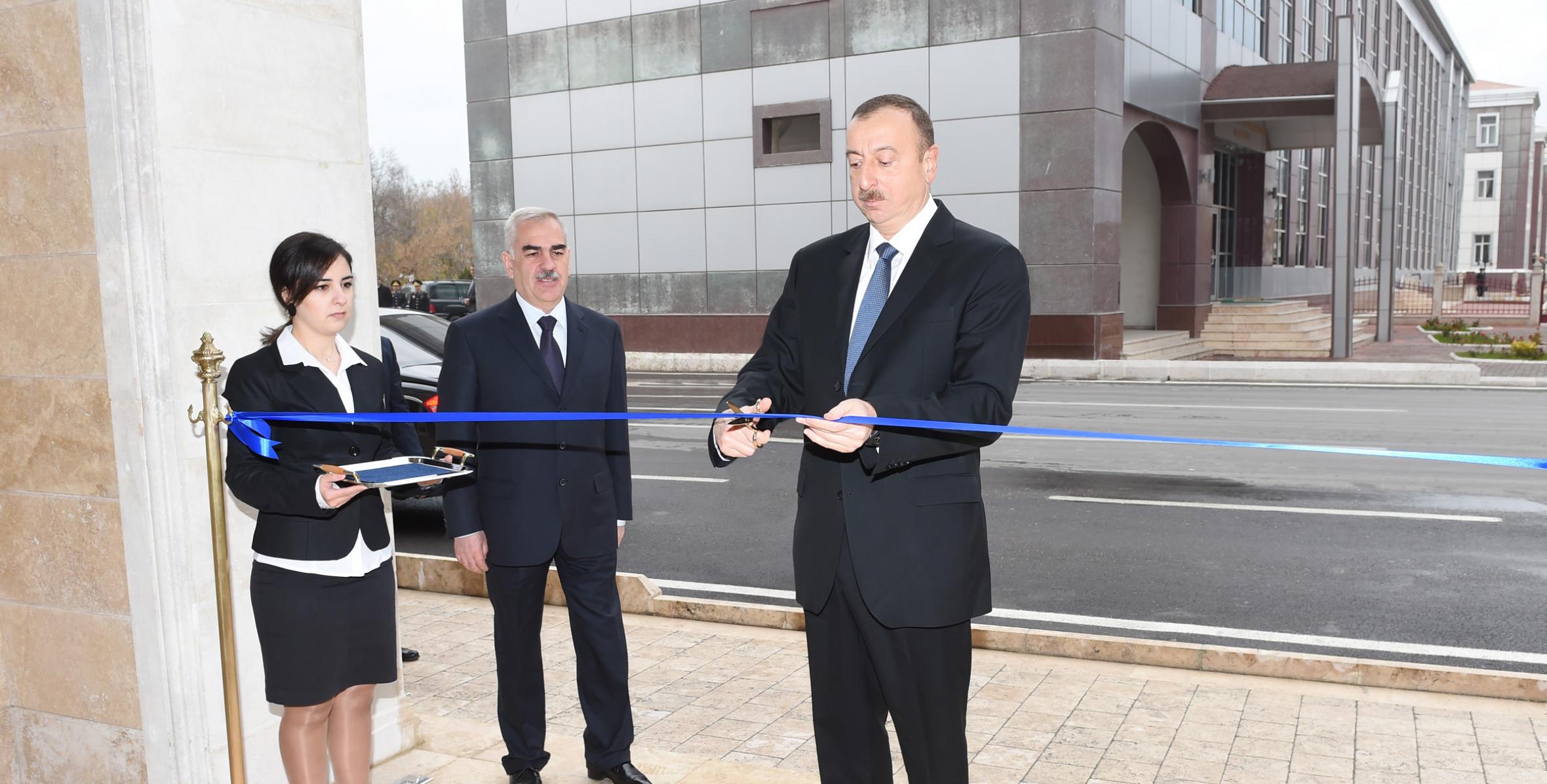 Ильхам Алиев в рамках поездки в Нахчыван принял участие в открытии городской детской музыкальной школы номер 2