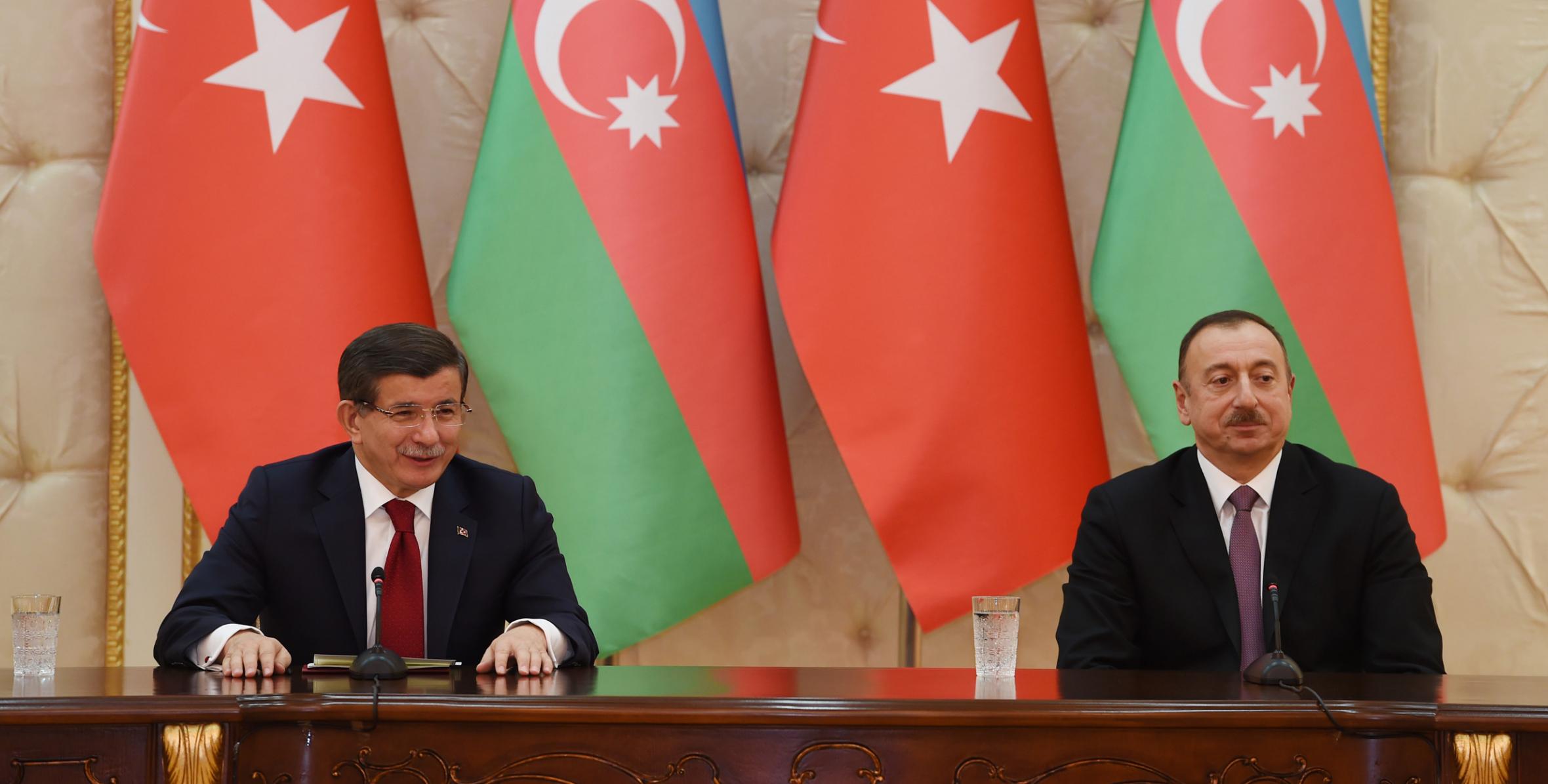 Ilham Aliyev and Turkish Prime Minister Ahmet Davutoglu made statements for the press