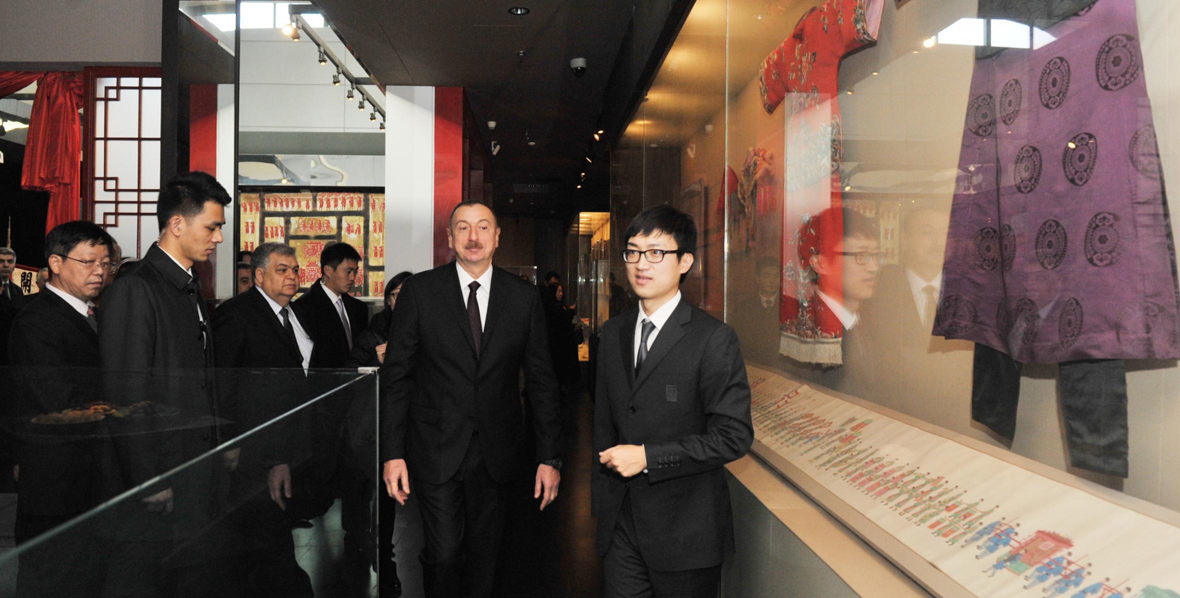 Ilham Aliyev viewed the Capital Museum in Beijing