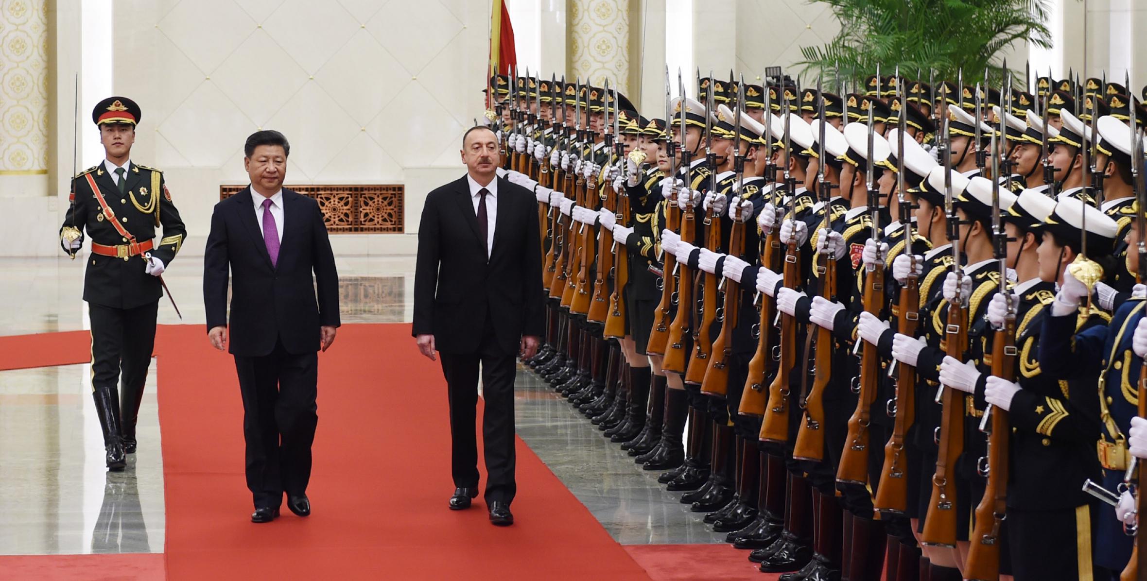 Во Всекитайском собрании народных представителей – парламенте состоялась церемония официальной встречи Ильхама Алиева, находящегося с государственным визитом в Китайской Народной Республике