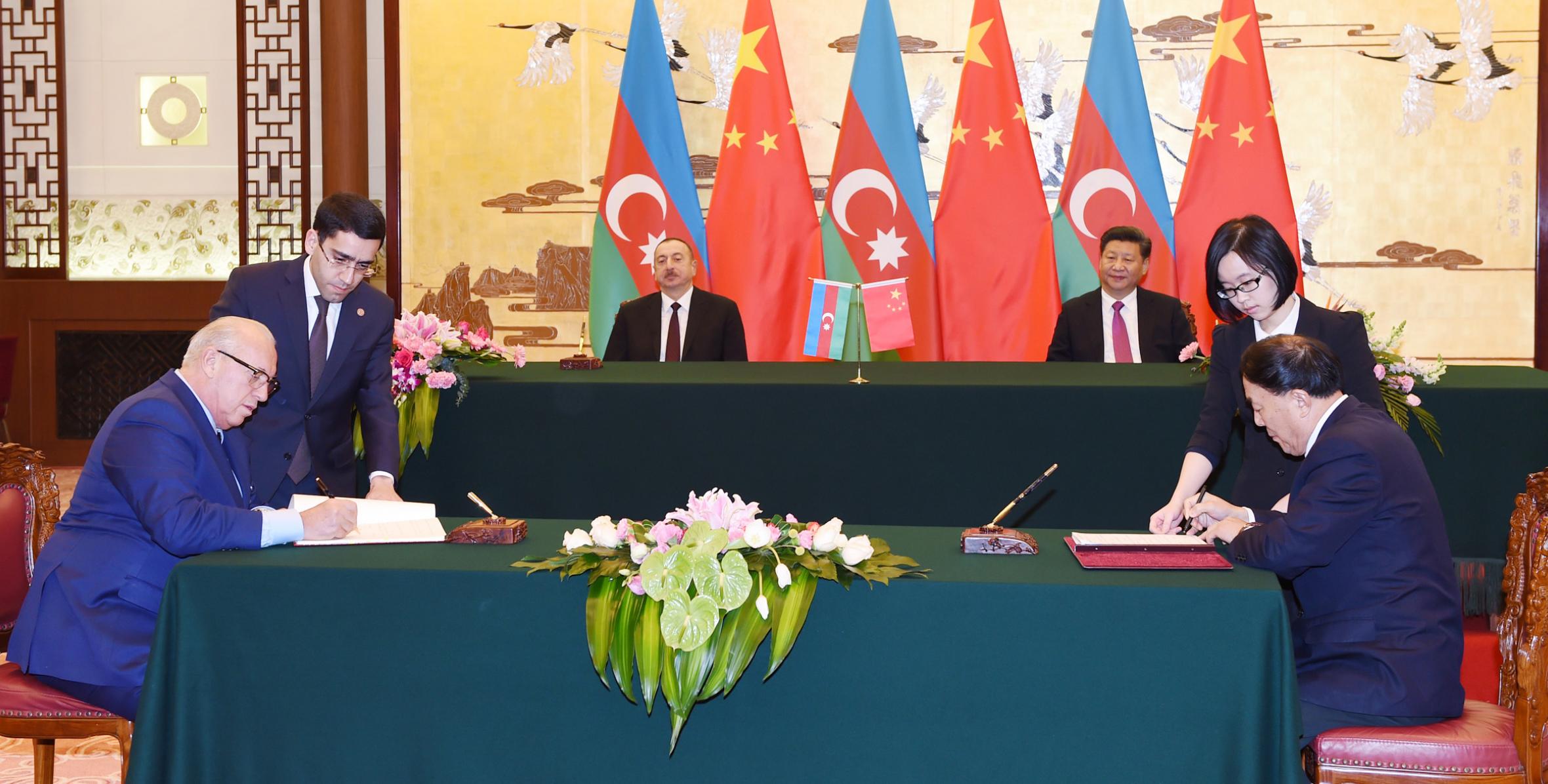 В расширенном составе состоялась церемония подписания азербайджано-китайских документов