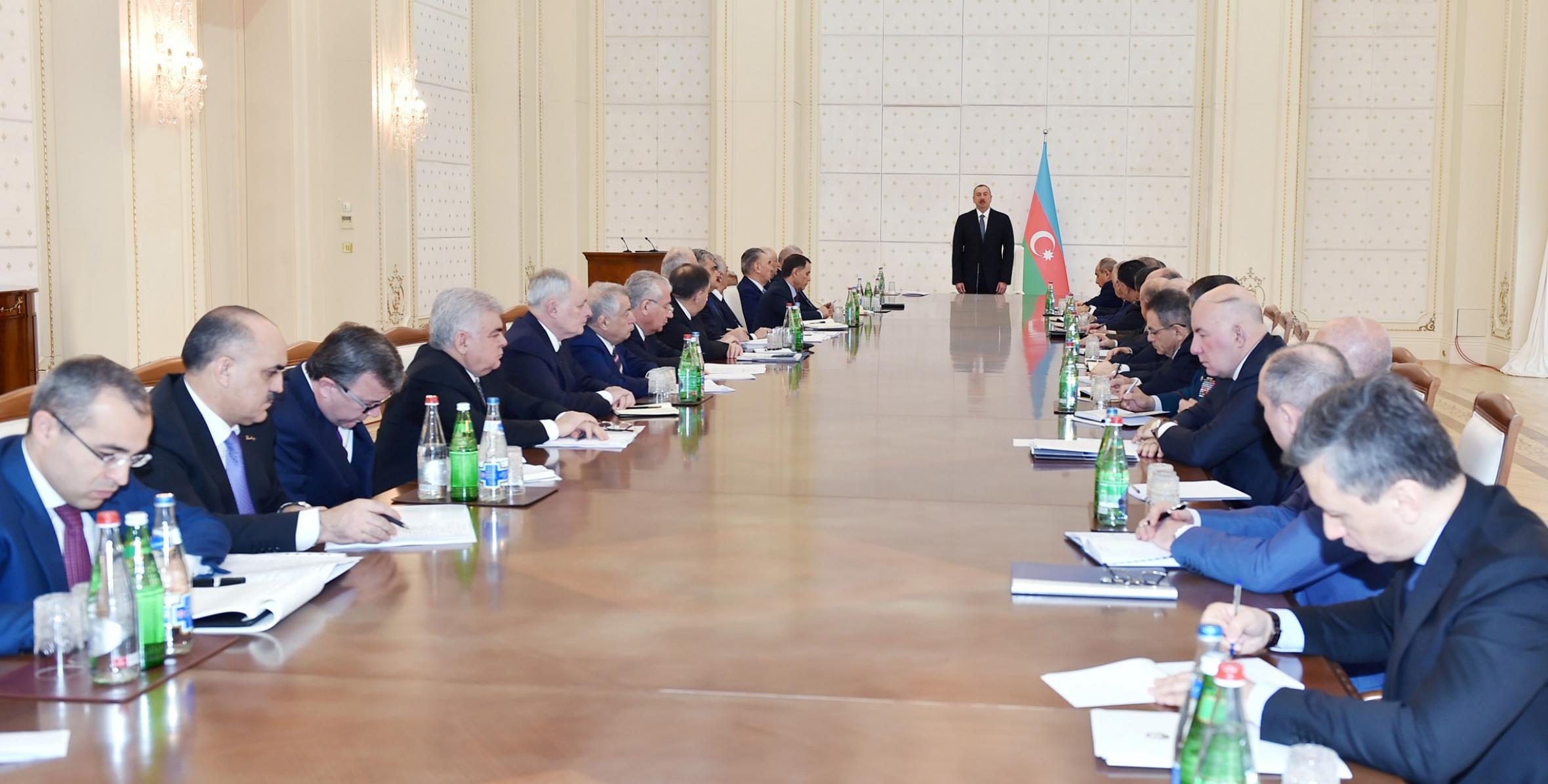 Ilham Aliyev chaired the meeting of the Cabinet of Ministers dedicated to the results of socioeconomic development of 2015 and objectives for the future