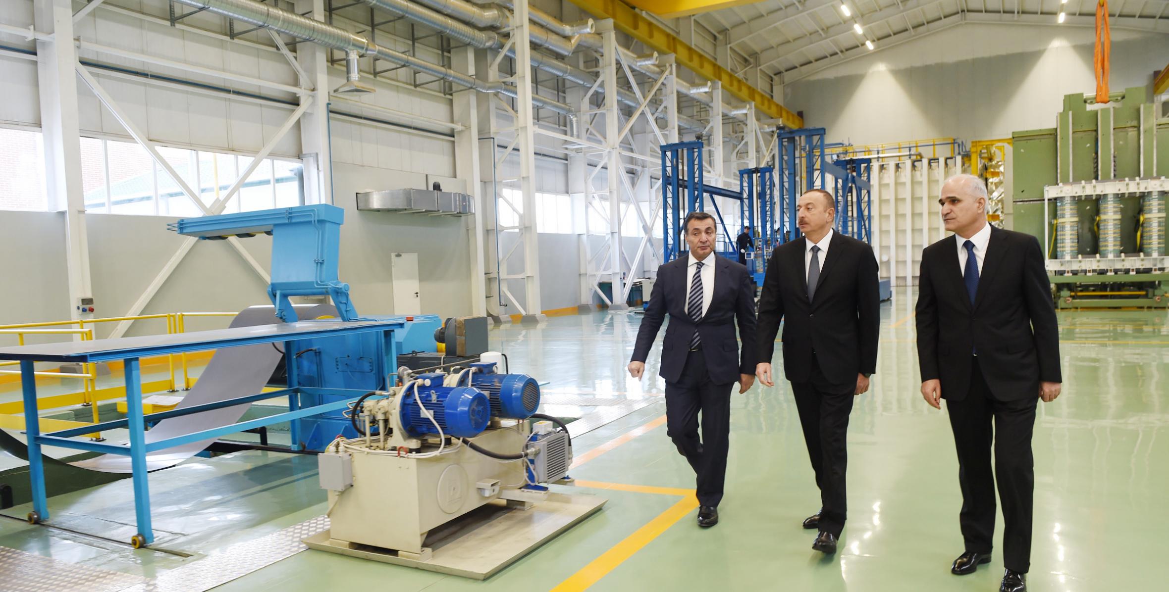 İlham Əliyev Bakının Suraxanı rayonunda “ATEF Şirkətlər Qrupu”nun iri qabaritli transformatorlar zavodunun açılışında iştirak edib