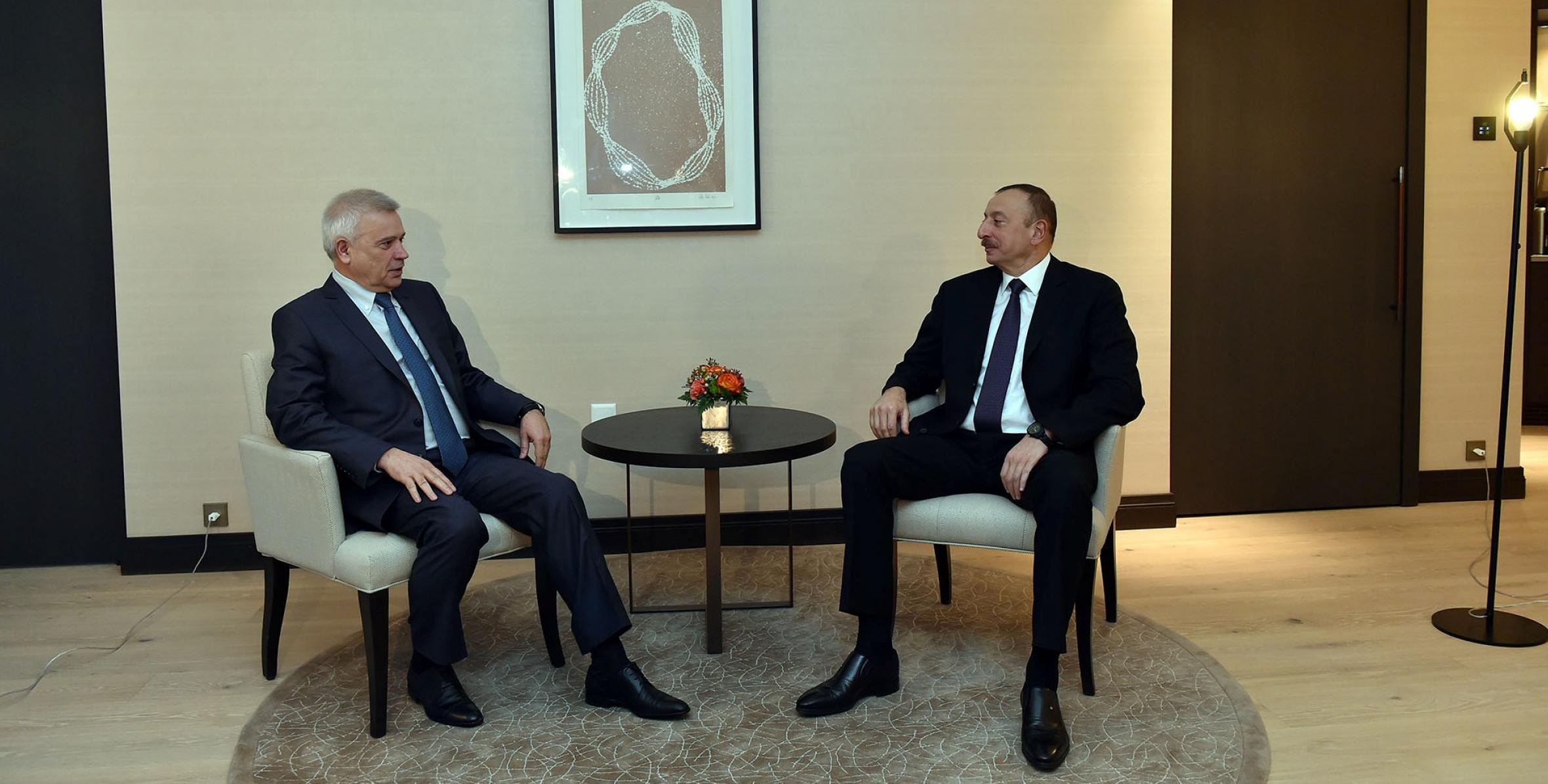 Ilham Aliyev met with LUKOIL president