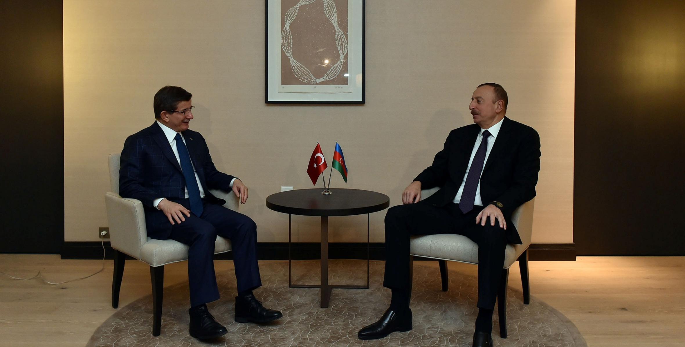Ильхам Алиев встретился с премьер-министром Турции