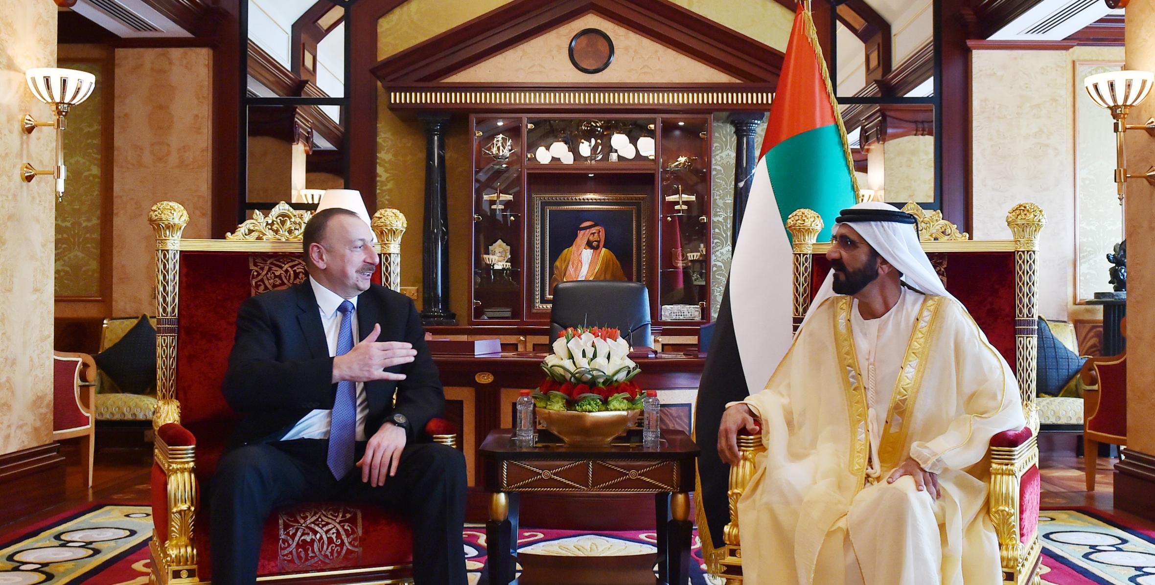 Состоялась встреча Ильхама Алиева с вице-президентом, премьер-министром Объединенных Арабских Эмиратов и правителем Дубая шейхом Мохаммедом бин Рашидом Аль Мактумом в расширенном составе