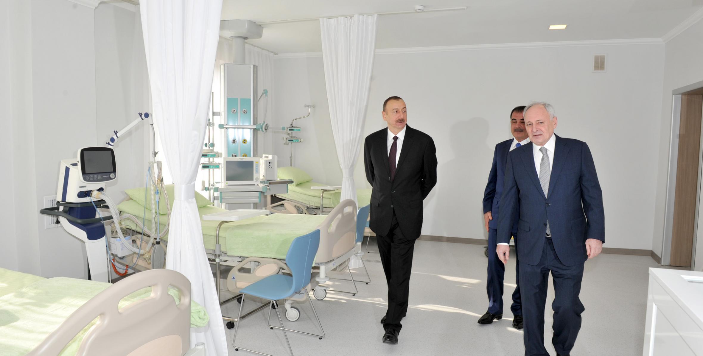 Ильхам Алиев ознакомился с условиями, созданными после капитального ремонта в городской больнице номер 1 имени Аббаса Саххата в Гяндже