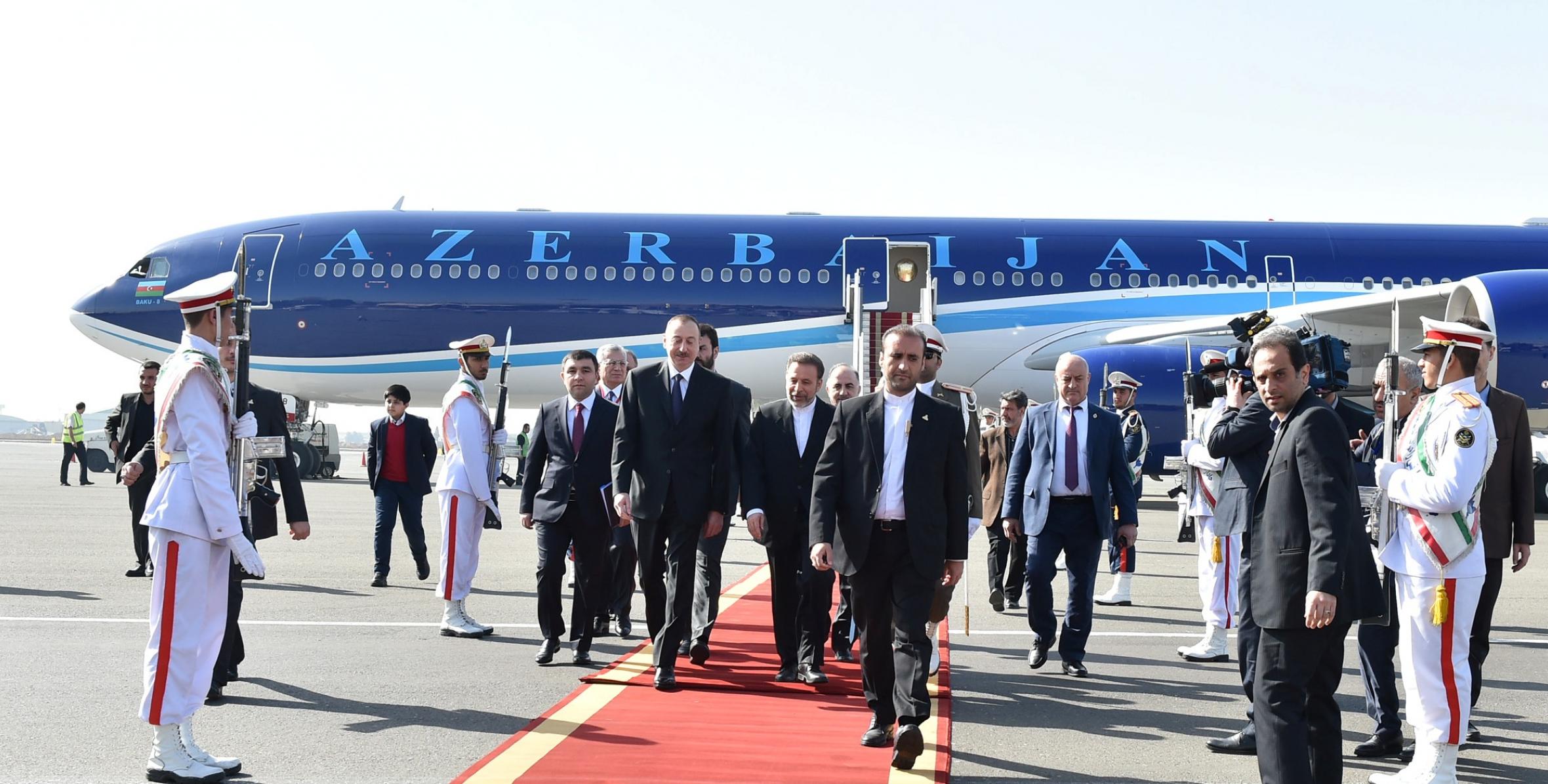 Ильхам Алиев прибыл с официальным визитом в Иран