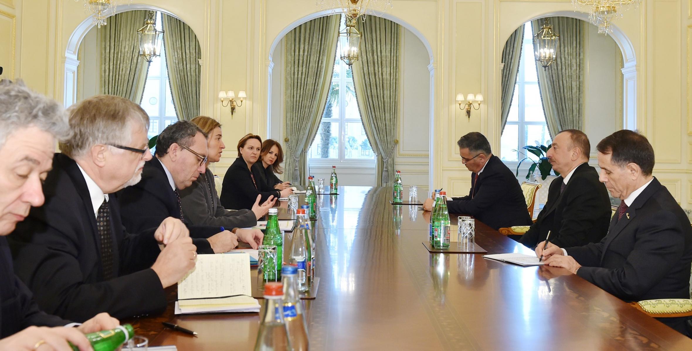 Состоялась встреча Президента Азербайджана с верховным представителем Европейского Союза в расширенном составе