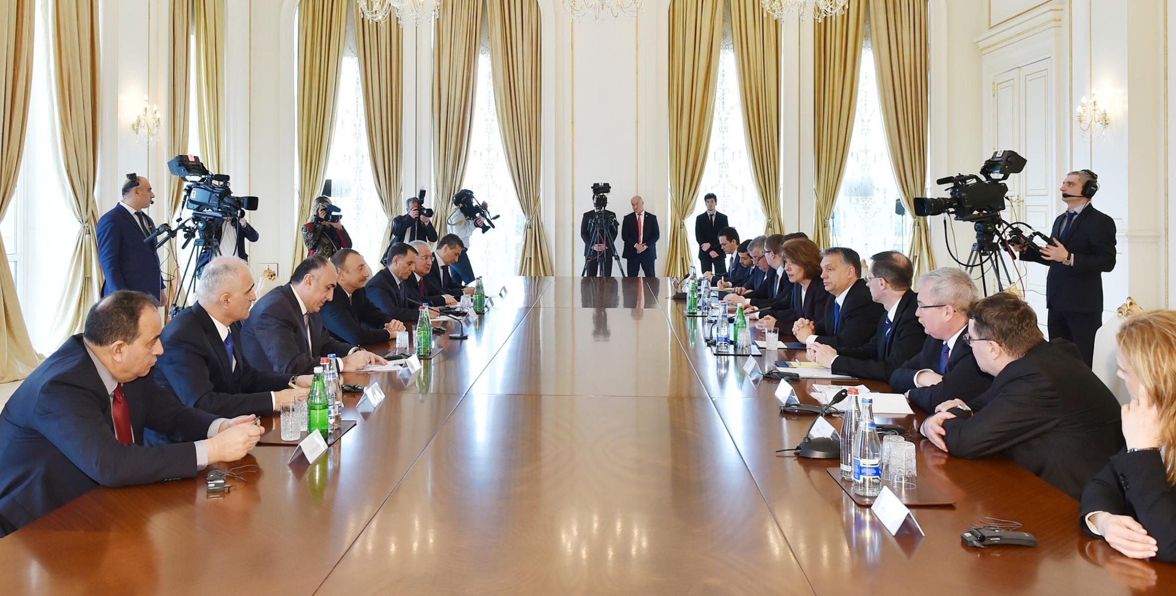 Состоялась встреча Президента Азербайджана и премьер-министра Венгрии в расширенном составе