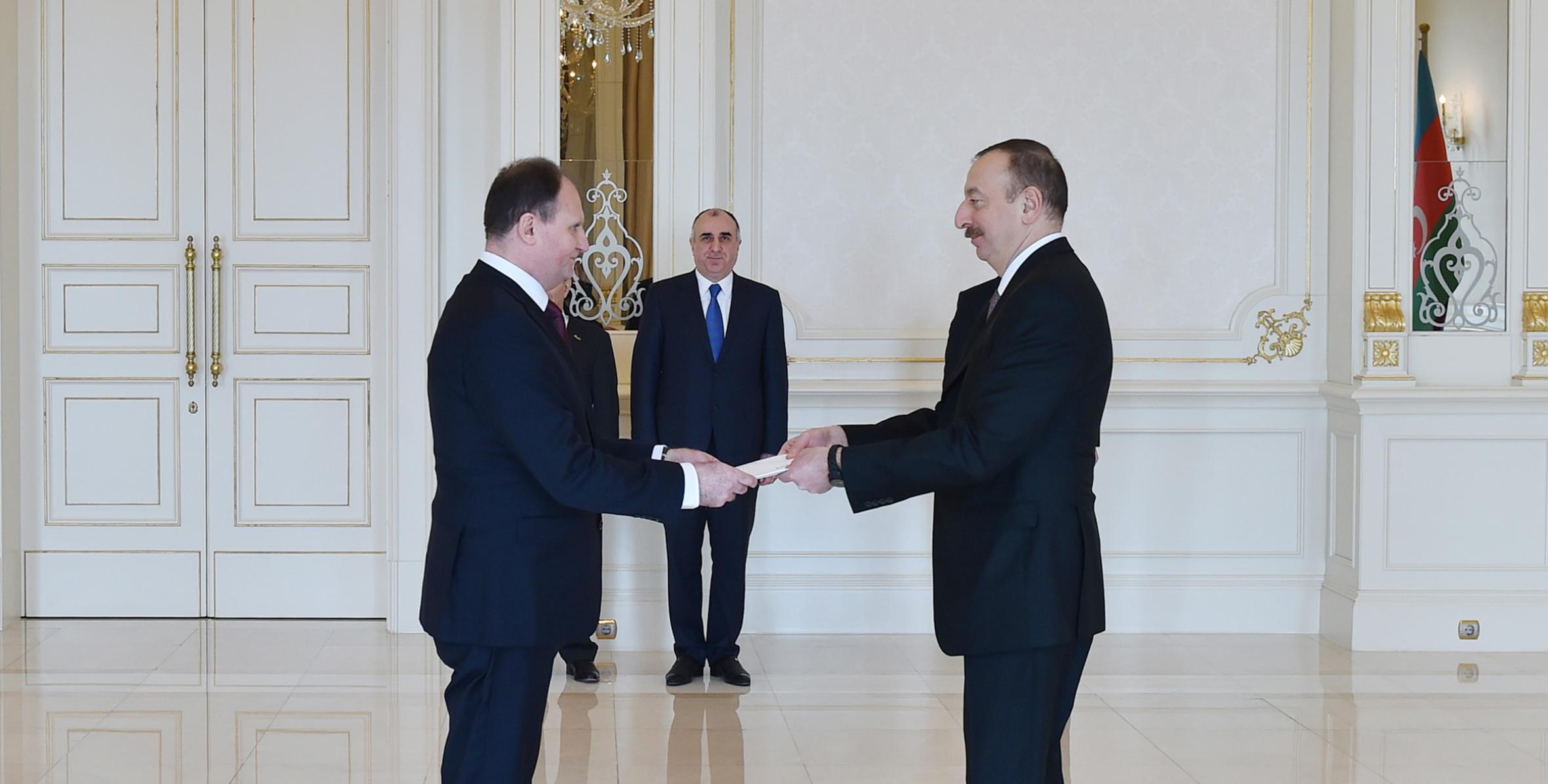 Ilham Aliyev received credentials of incoming Moldovan Ambassador