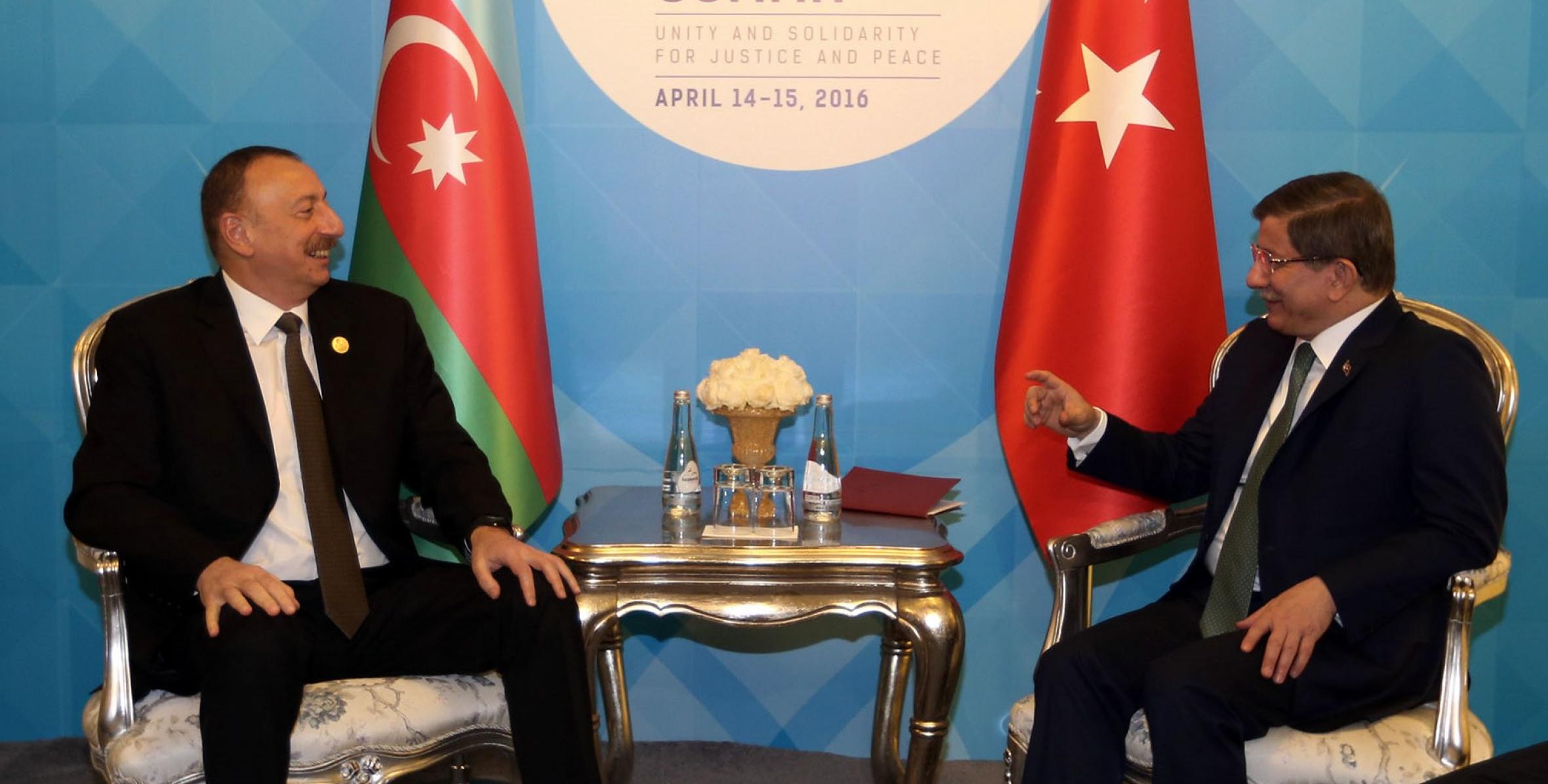 Ilham Aliyev met with Turkish PM Ahmet Davutoglu