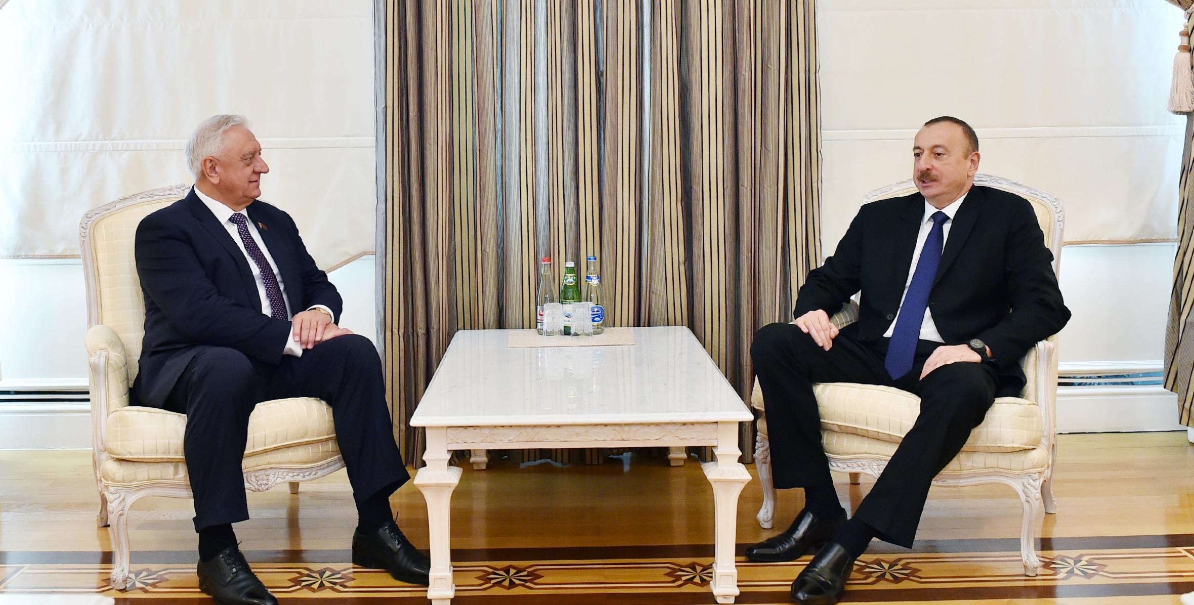 Ильхам Алиев принял председателя Национального собрания Беларуси