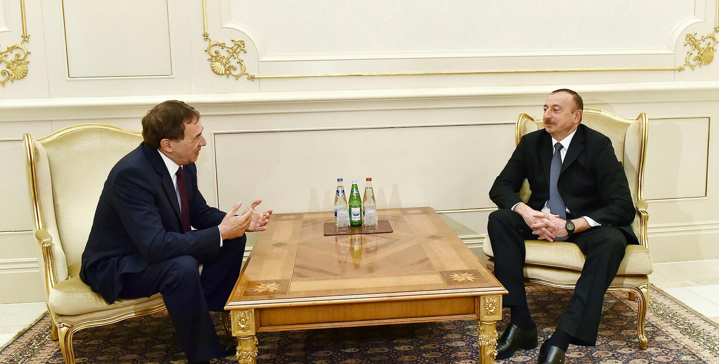 Ильхам Алиев принял генерального секретаря Социалистического интернационала