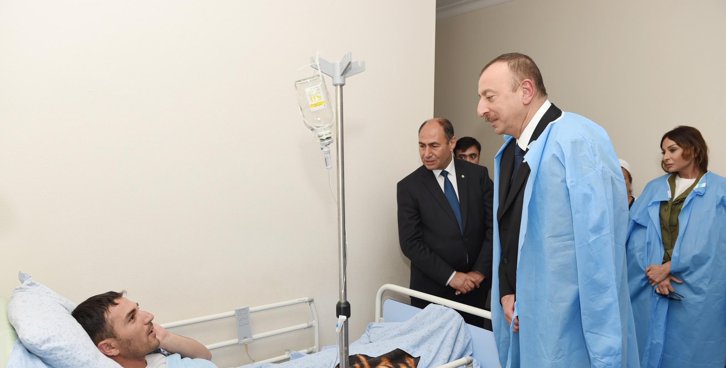 Ильхам Алиев навестил раненых, проходящих лечение в Бардинском лечебно-диагностическом центре