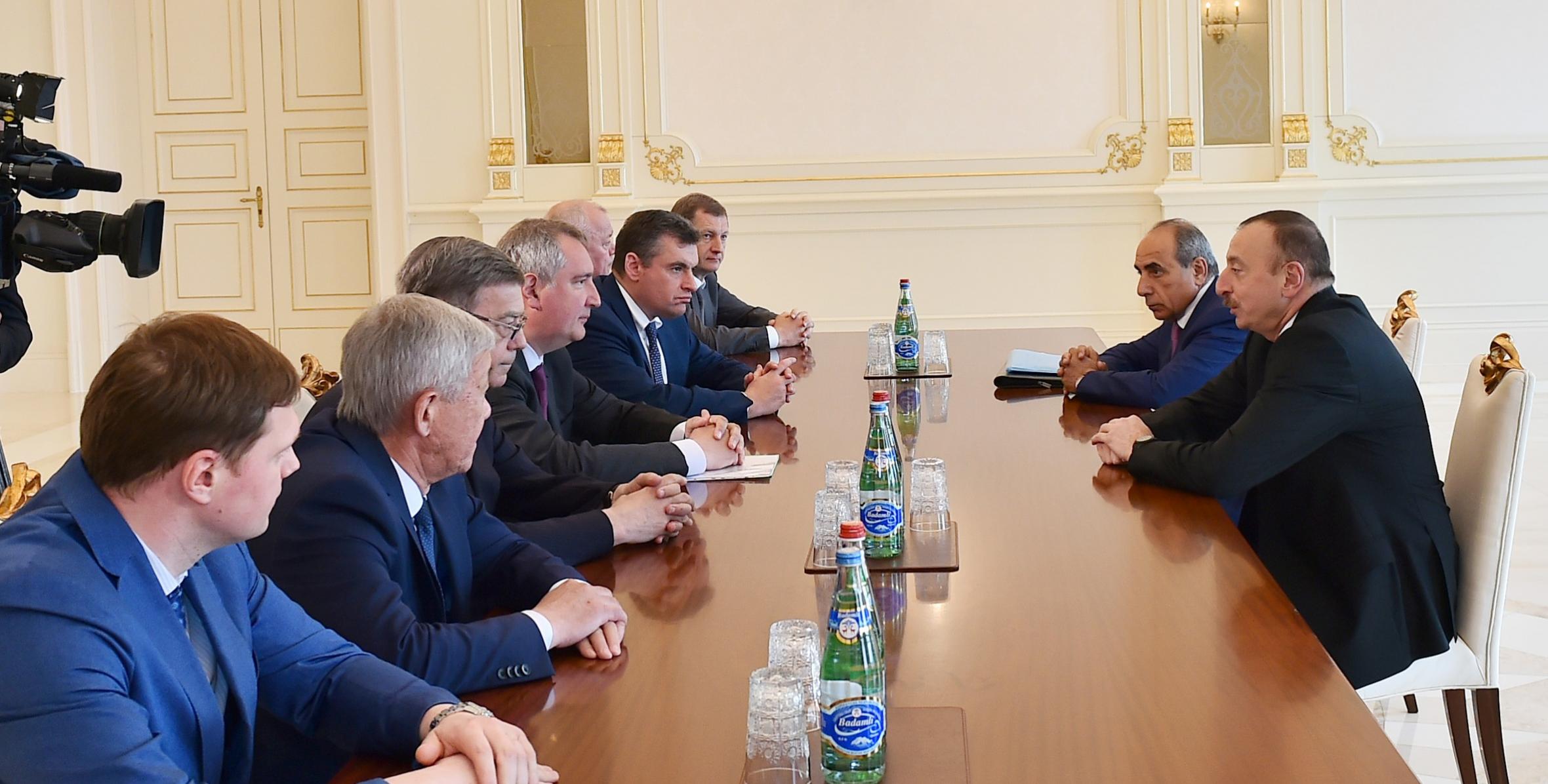 Ильхам Алиев принял делегацию во главе с заместителем премьер-министра России