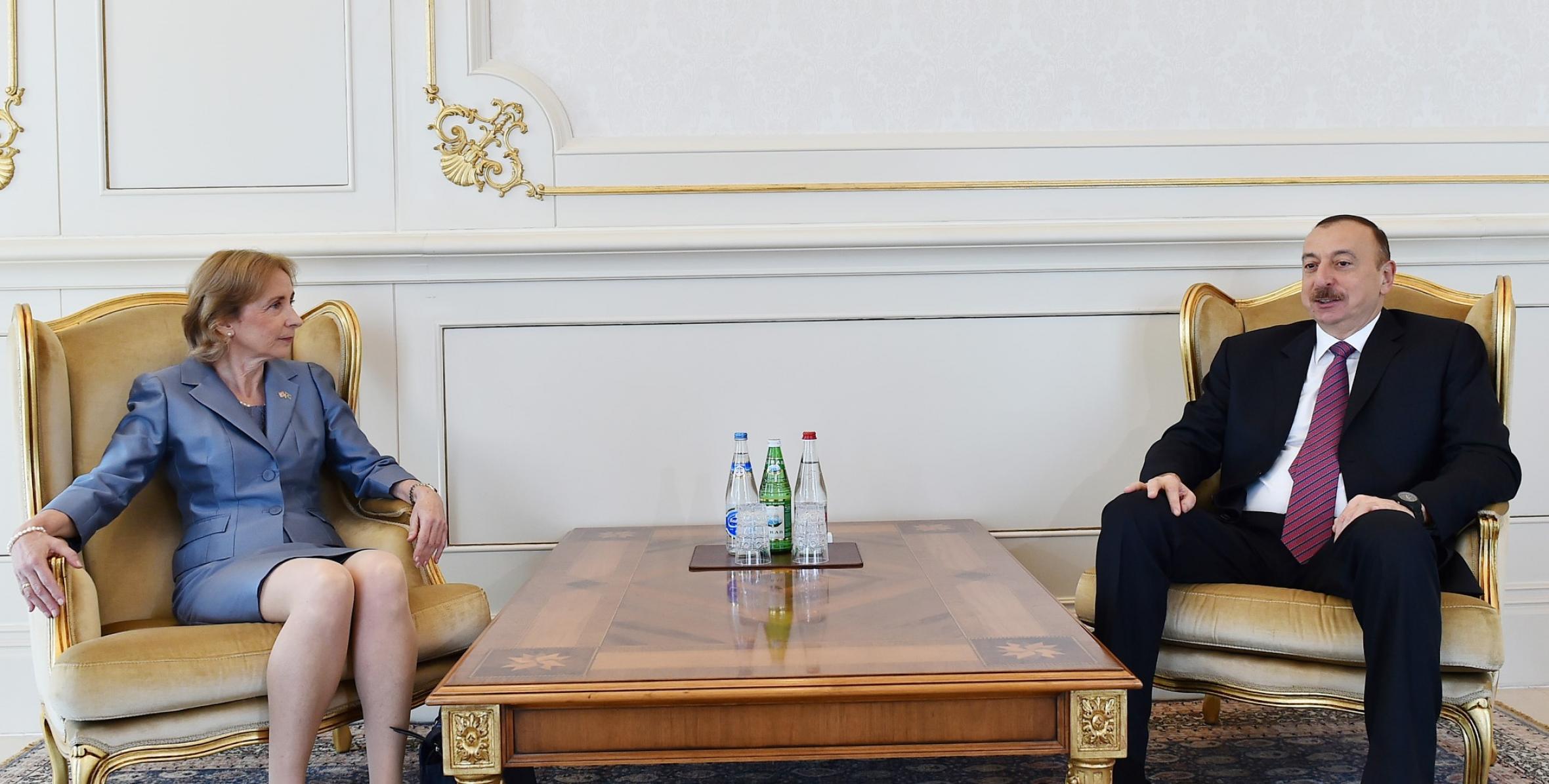 Ilham Aliyev received credentials of incoming British Ambassador